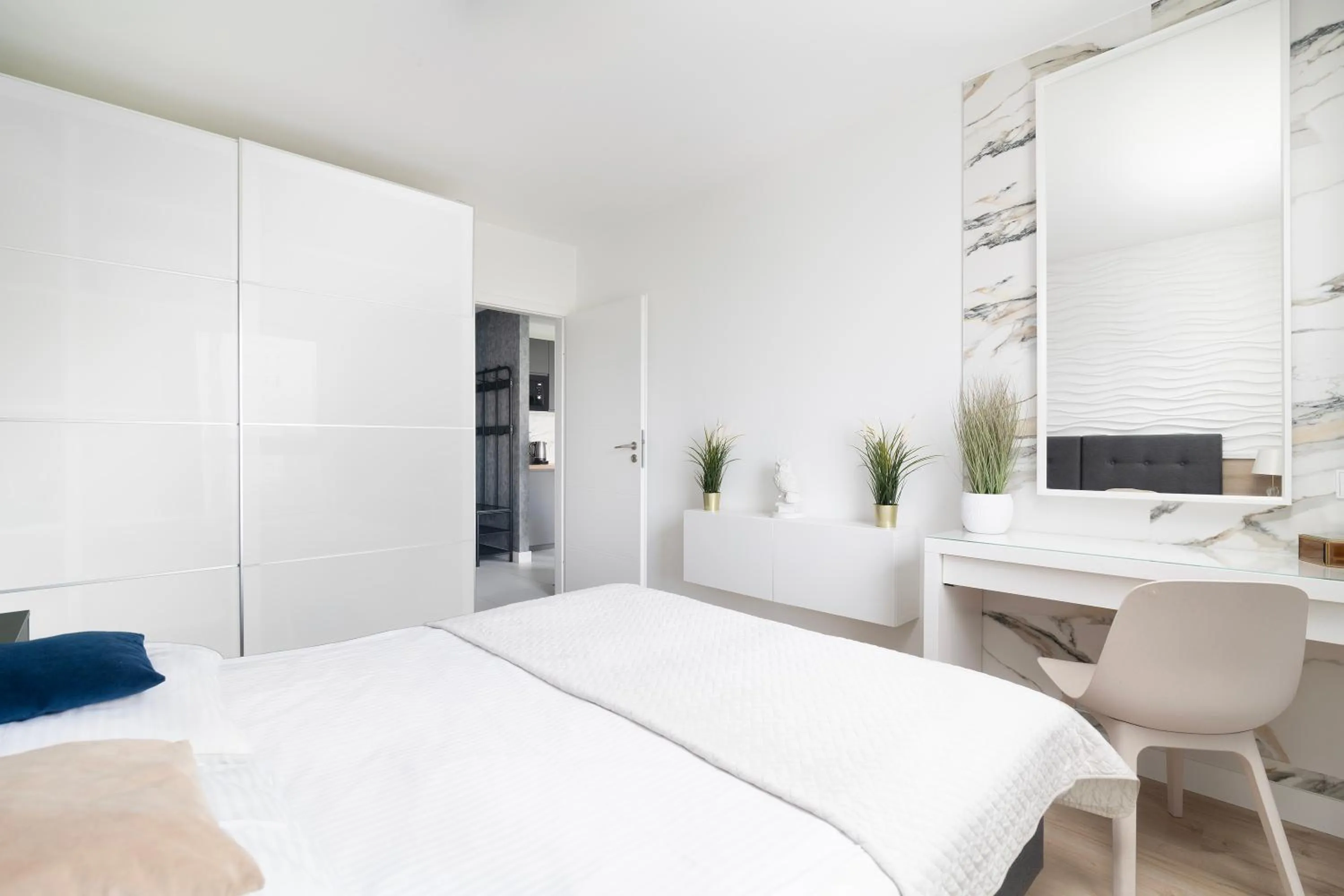 Bed in EASY RENT Apartments - Kompozytorów Polskich