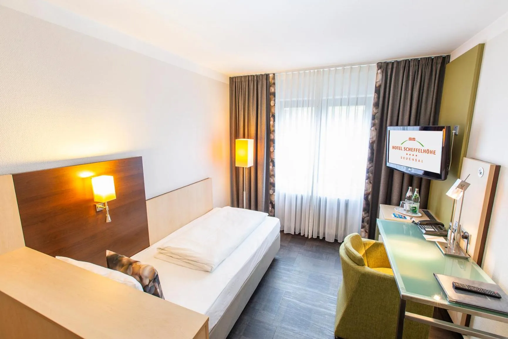 Photo of the whole room, Bed in Hotel Scheffelhöhe