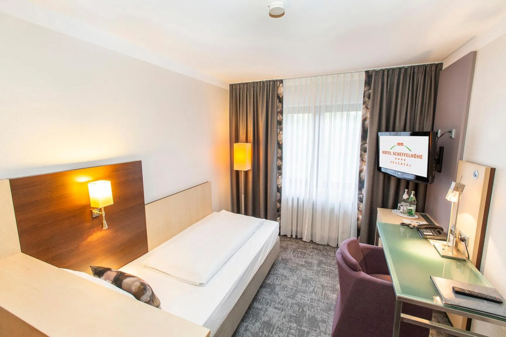 Photo of the whole room, Bed in Hotel Scheffelhöhe