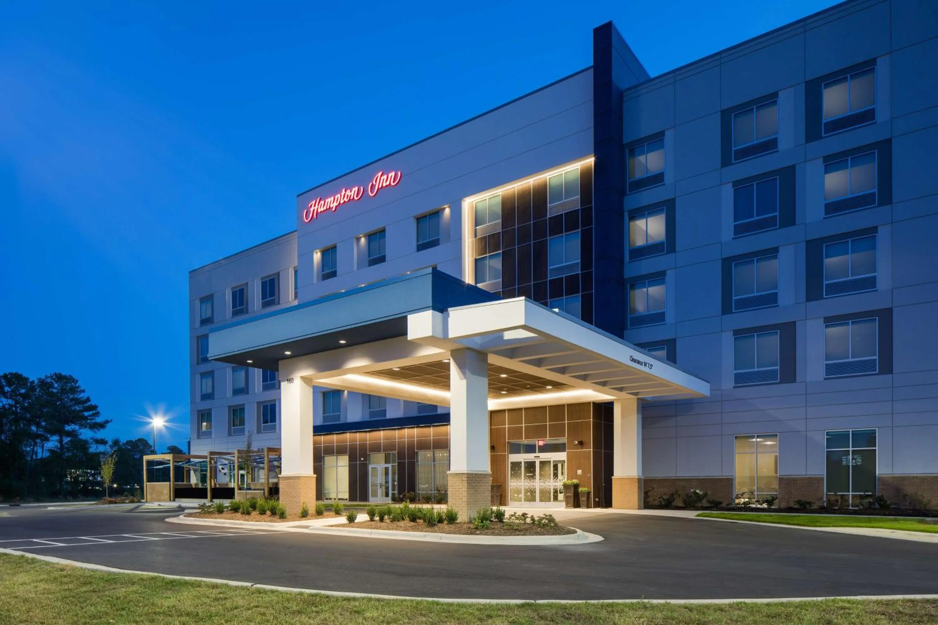 Property building in Hampton Inn Smithfield Selma, NC