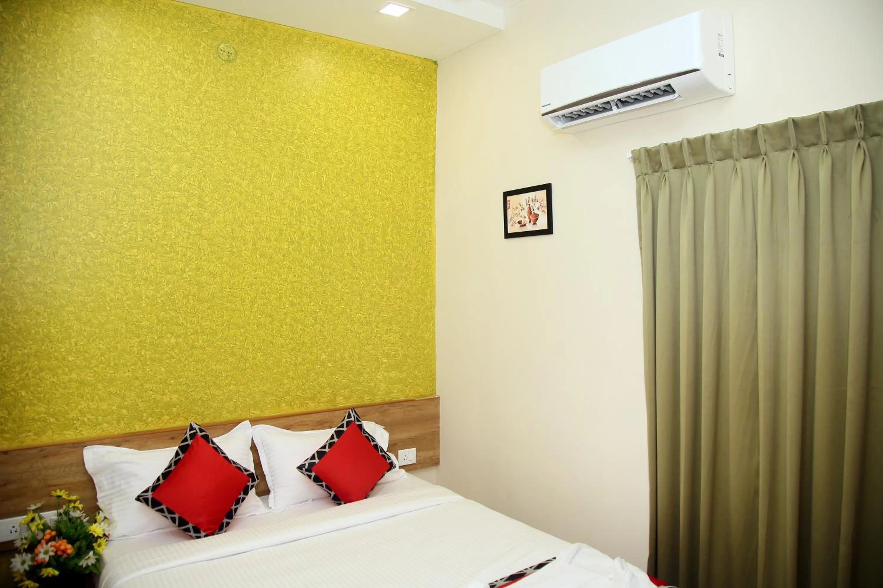 Bed in Apollo Court (Apollo hospital,Sankara natralya, US consulate