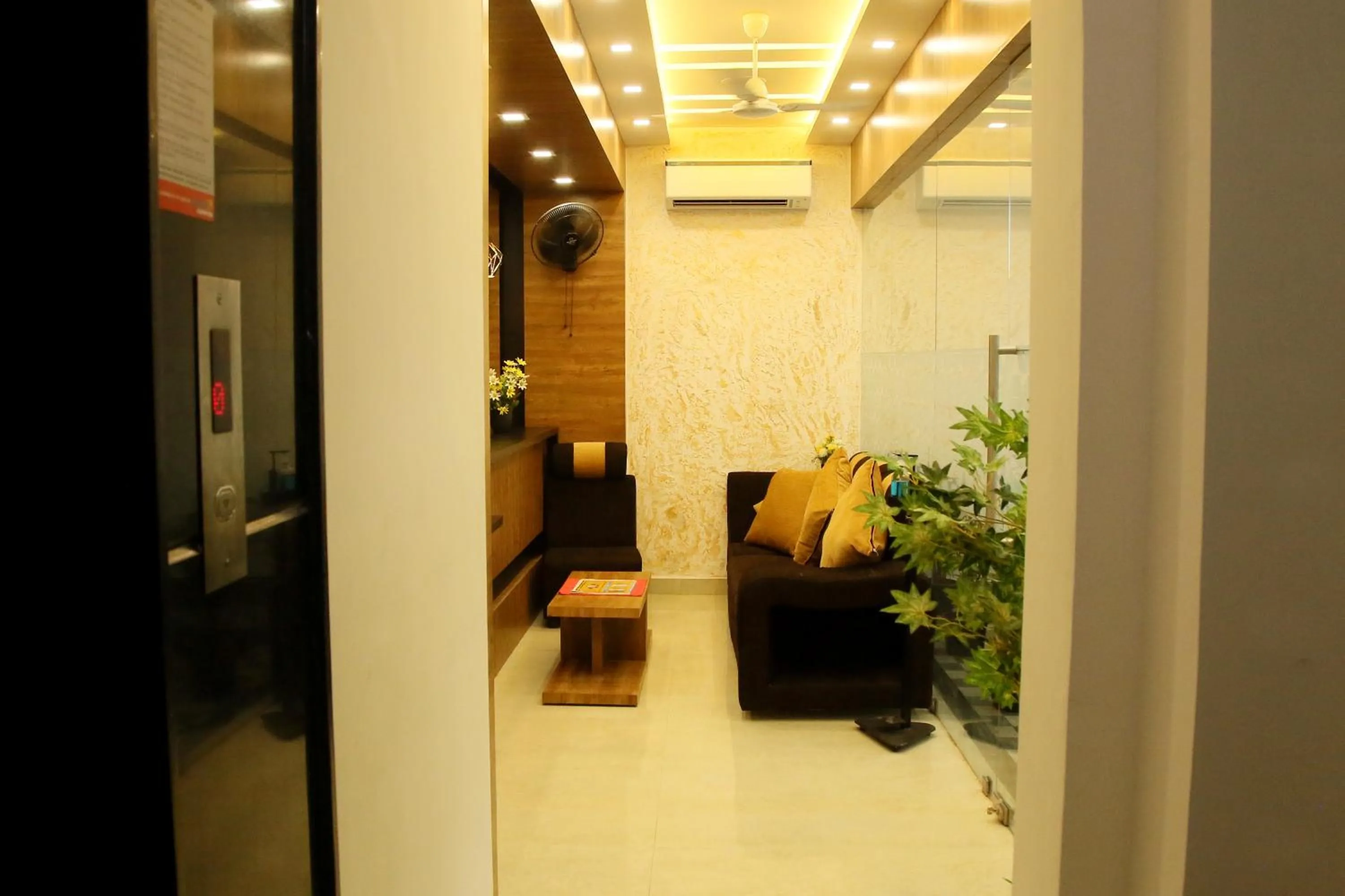 Apollo Court (Apollo hospital,Sankara natralya, US consulate