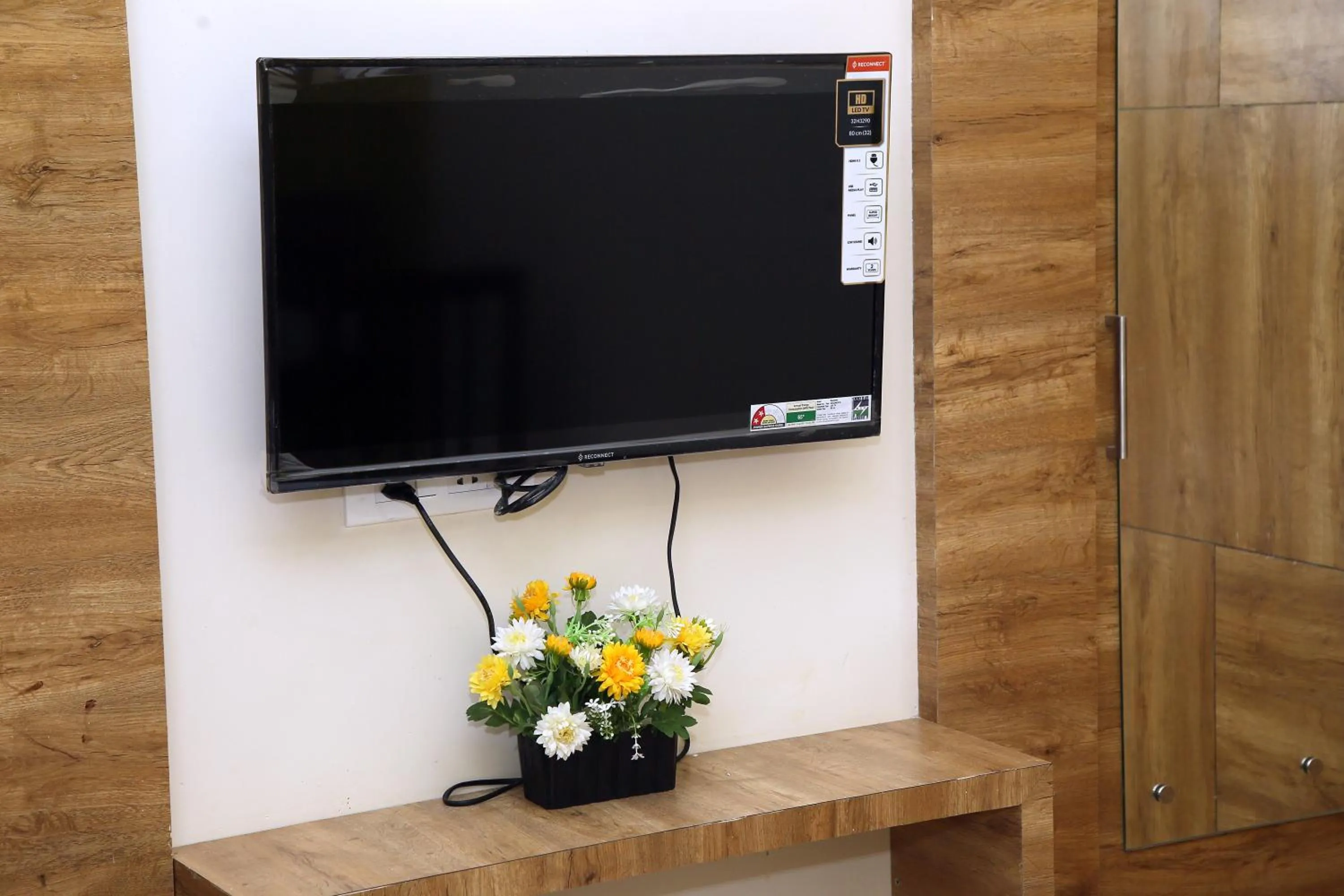 Apollo Court (Apollo hospital,Sankara natralya, US consulate