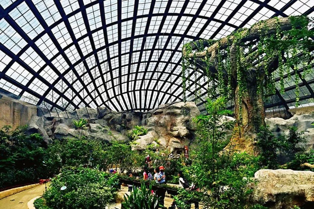 Nearby landmark in EEs Whale House - Homestay 3 min walk to beach