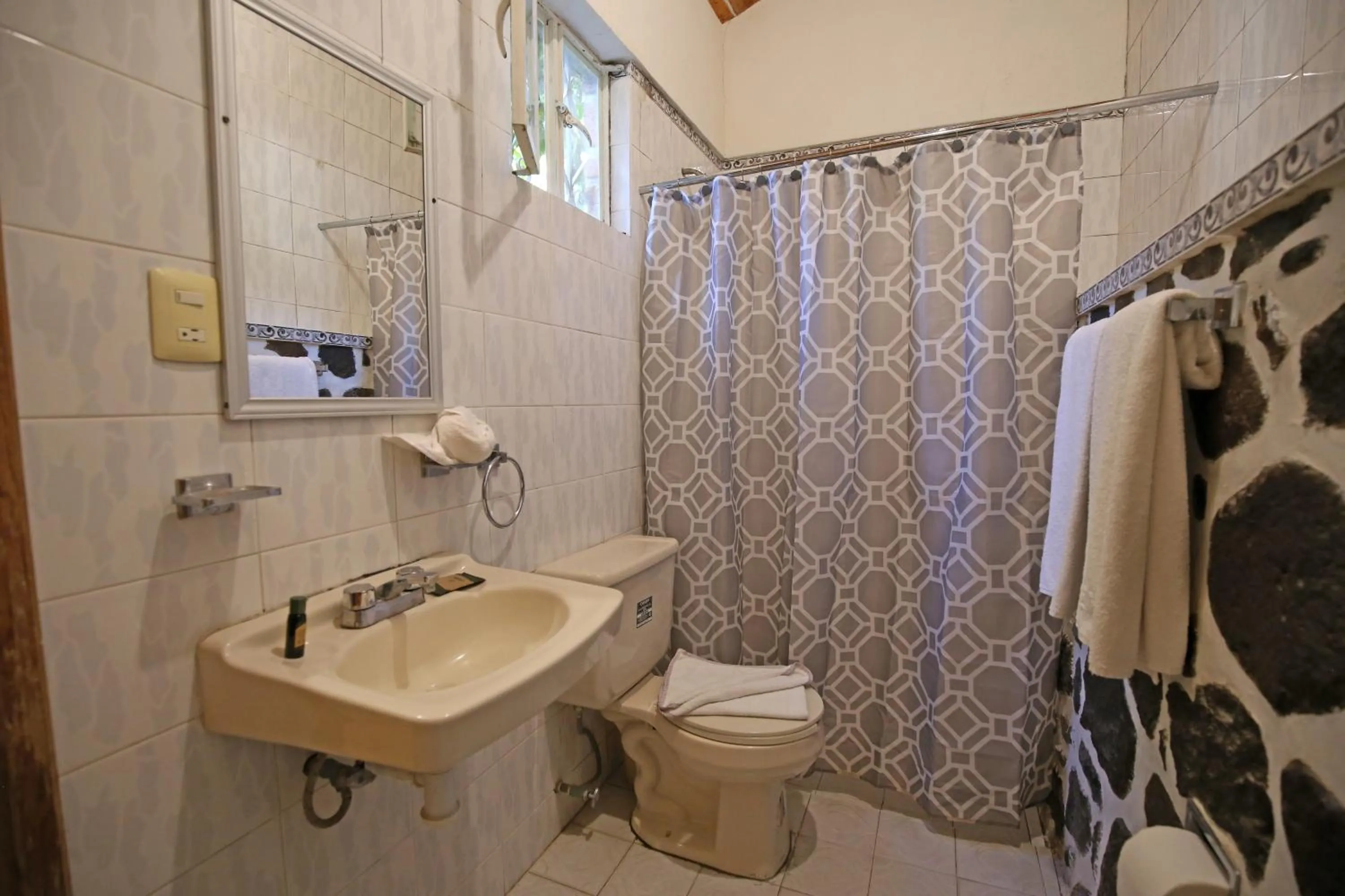 Bathroom in Mama Chuy Hotel & Villas Ajijic