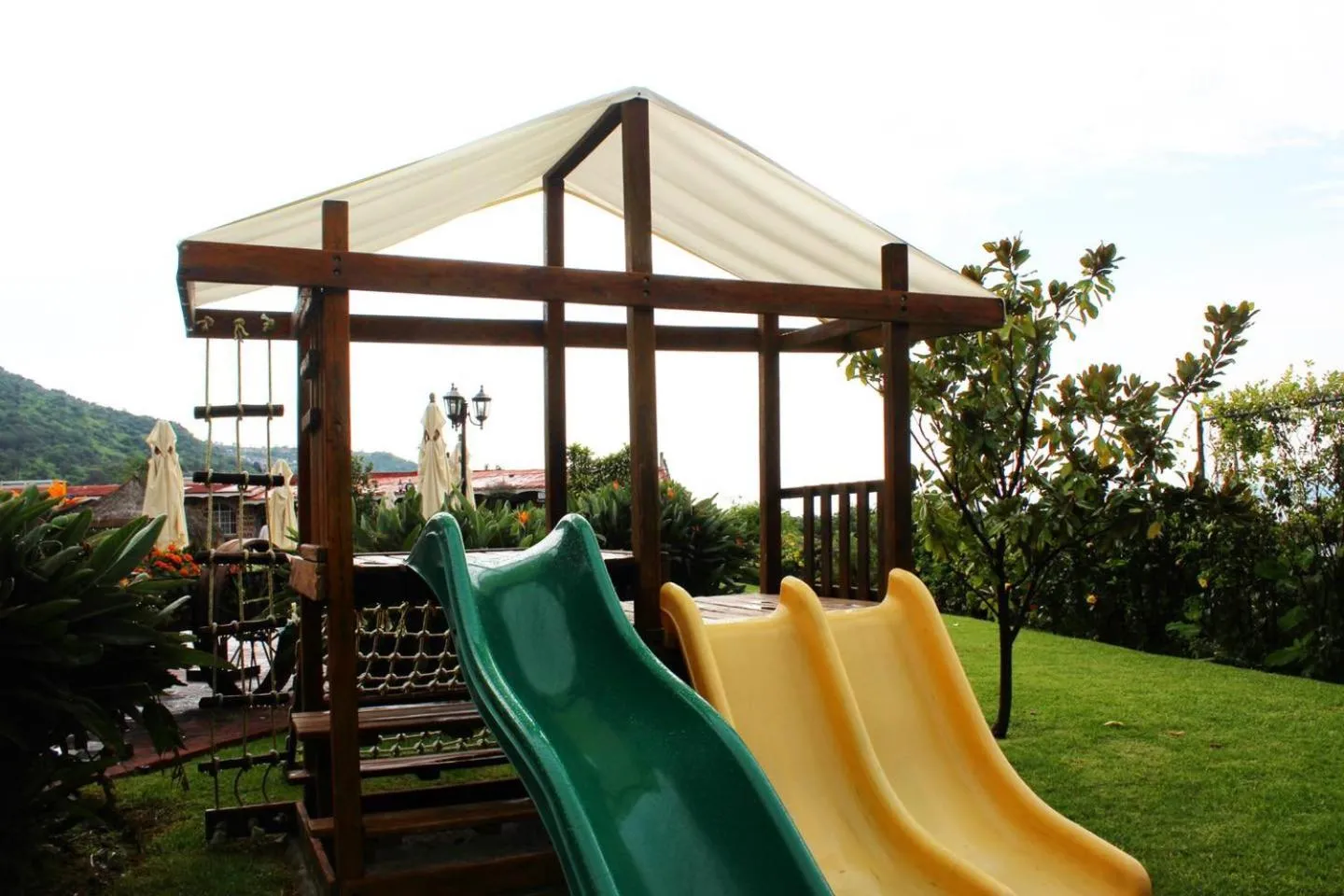 Garden in Mama Chuy Hotel & Villas Ajijic