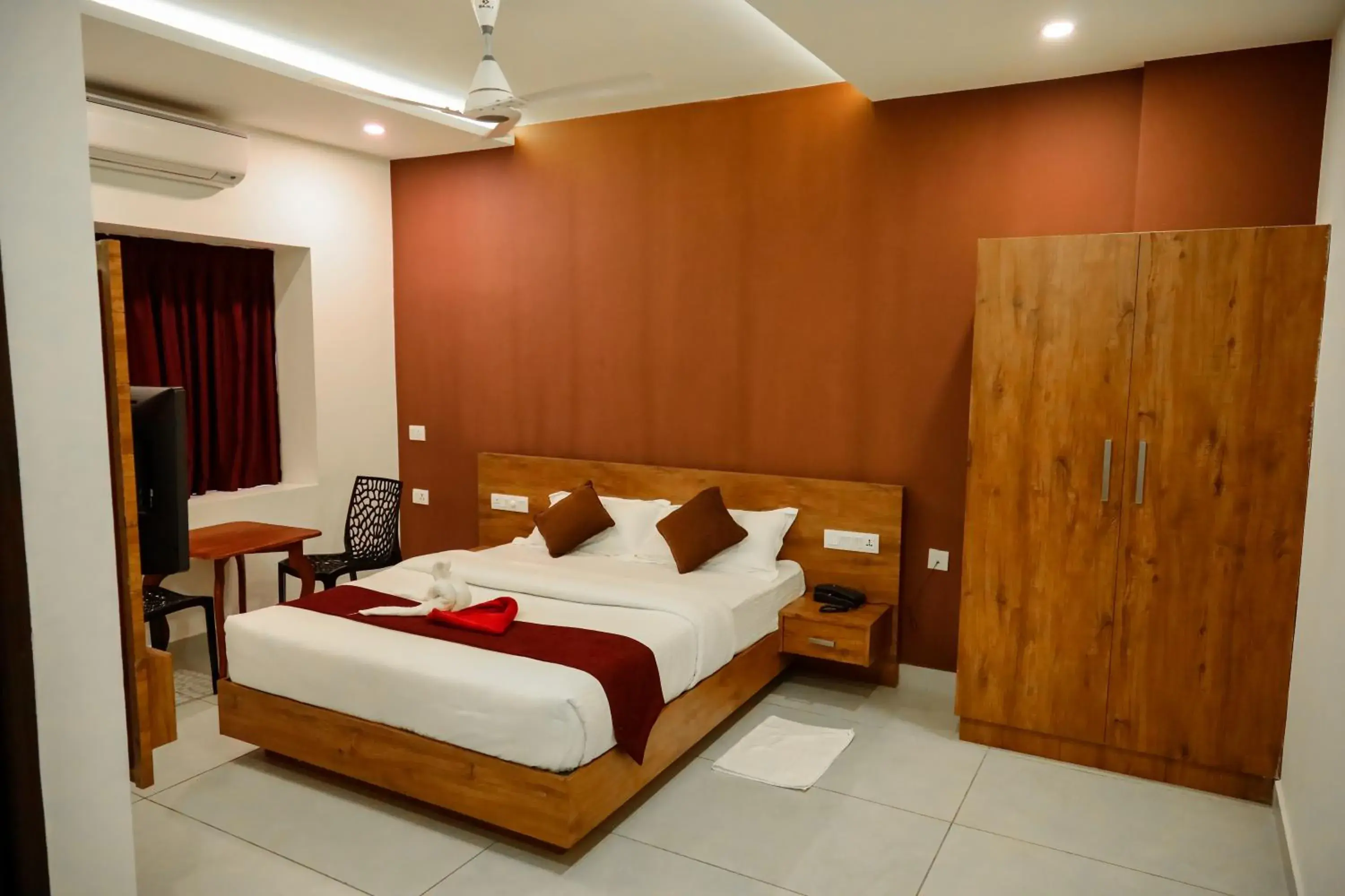 Deluxe Double Room in Hillfort Inn Deluxe Double Room in Hillfort Inn