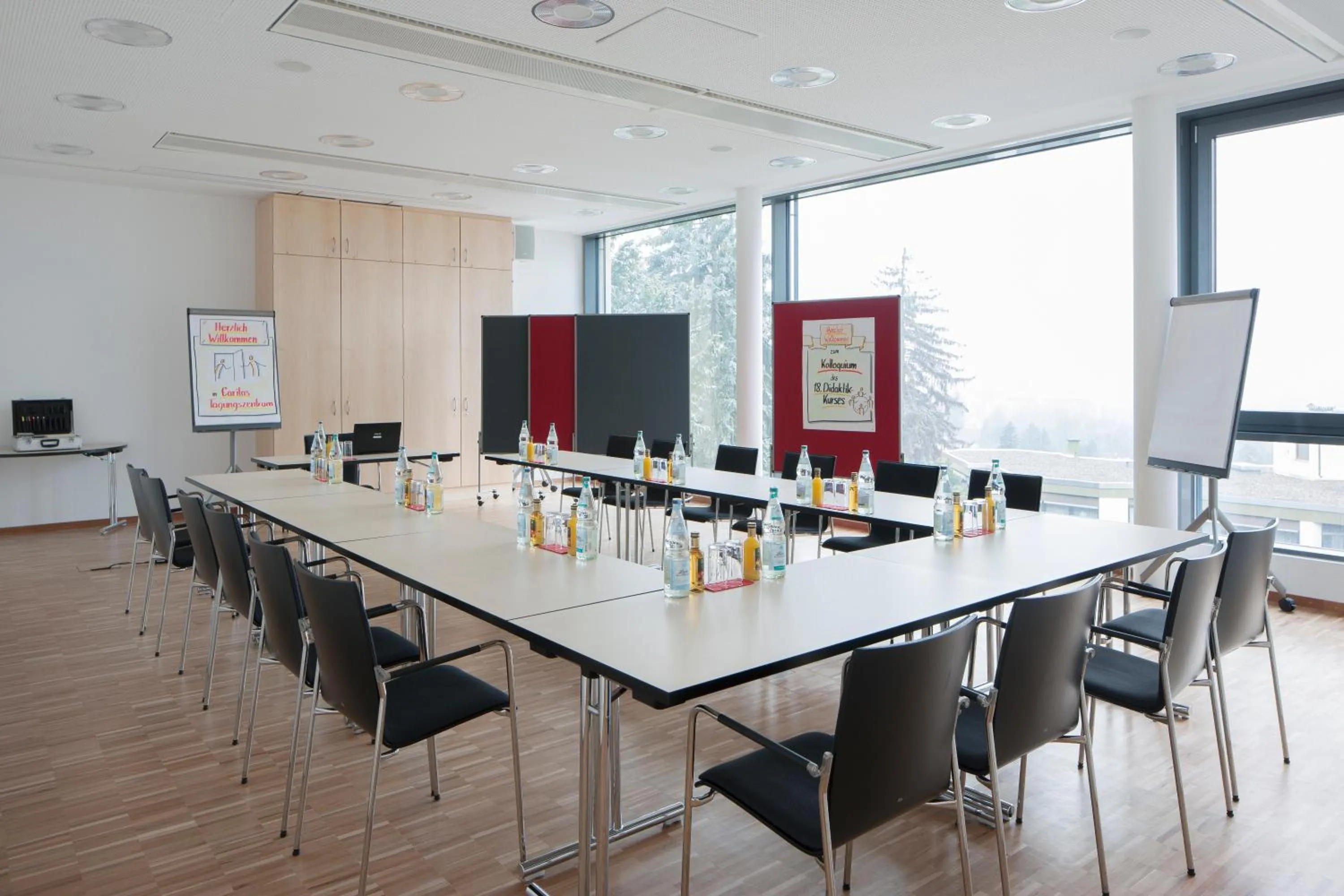 On-site shops in Caritas Tagungszentrum