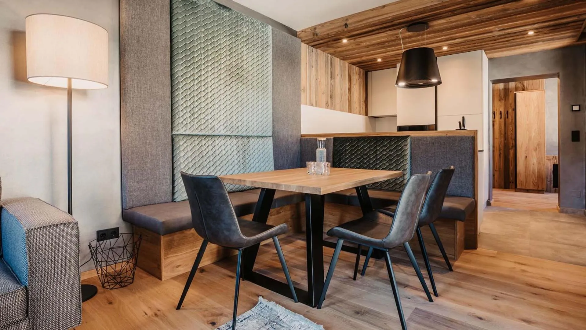 Kitchen or kitchenette in Hofgut Apartment & Lifestyle Resort Wagrain