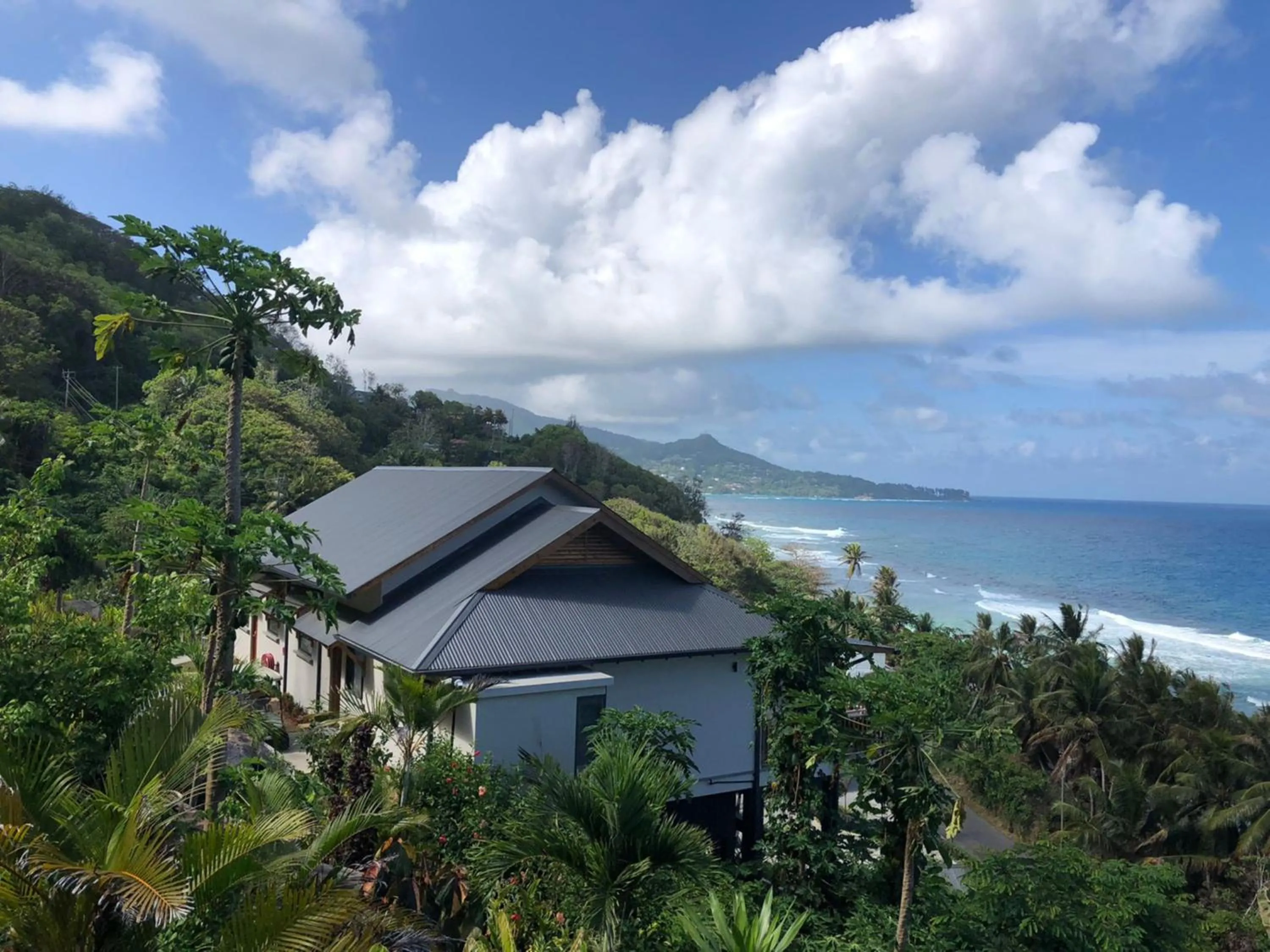 Sea view in Paradise Chalets Yoga & Wellness