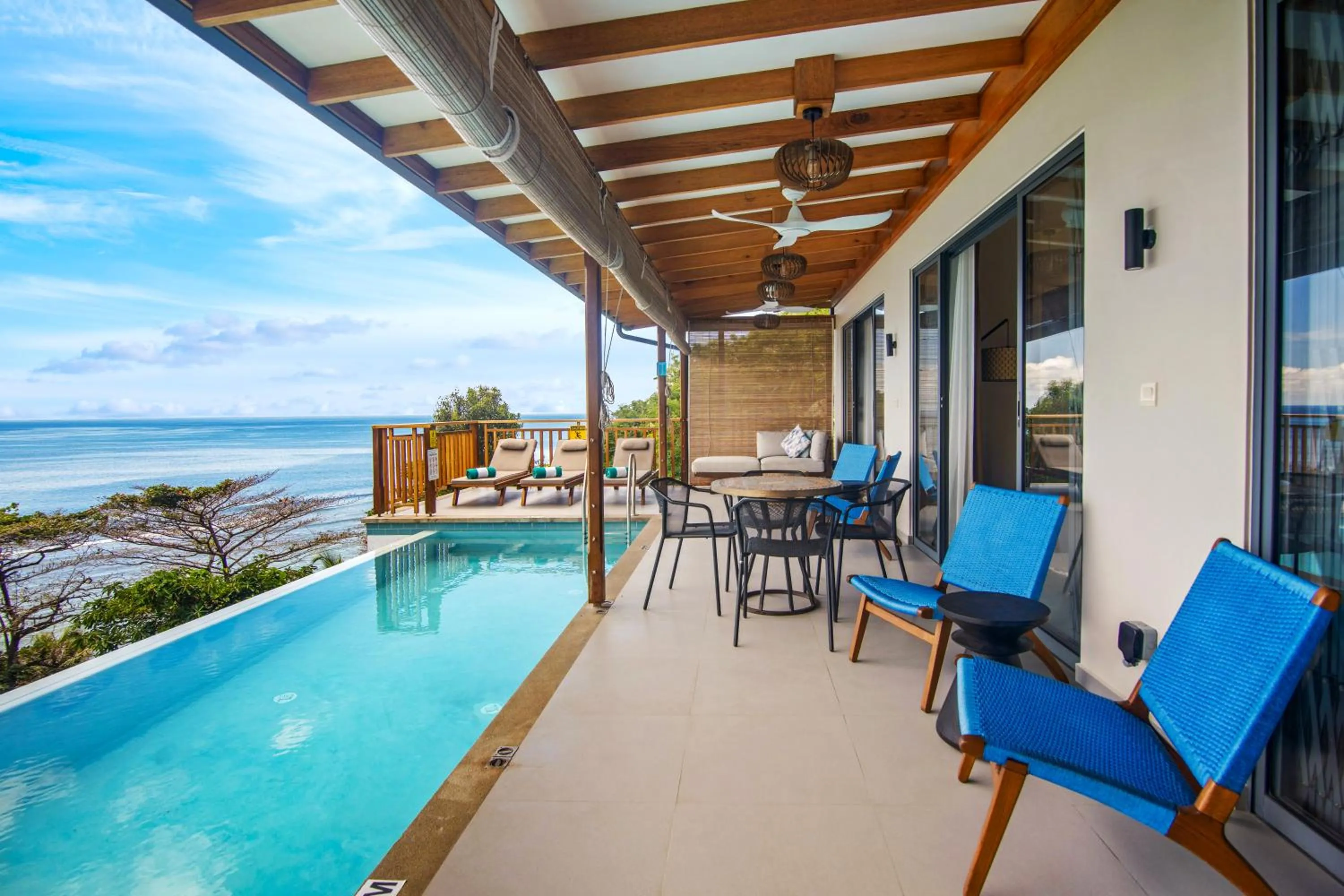 Sea view in Paradise Chalets Yoga & Wellness