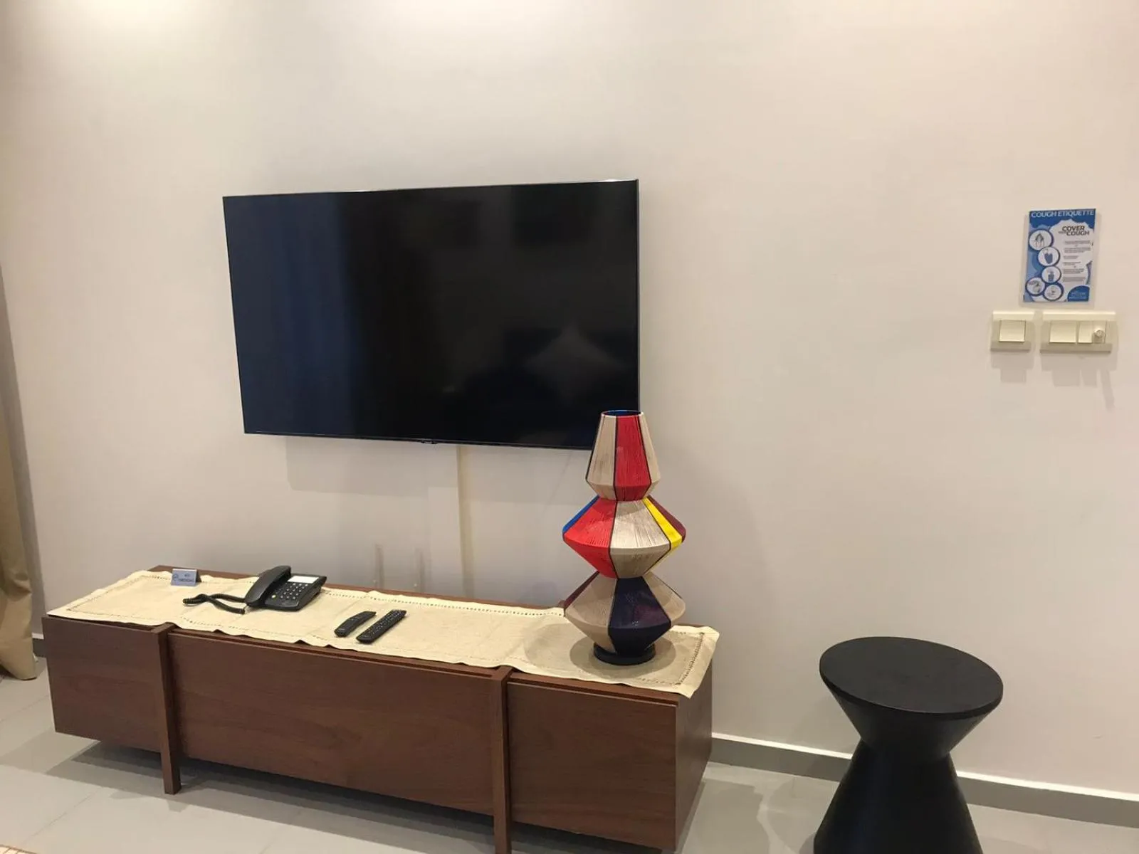 TV and multimedia in Paradise Chalets Yoga & Wellness