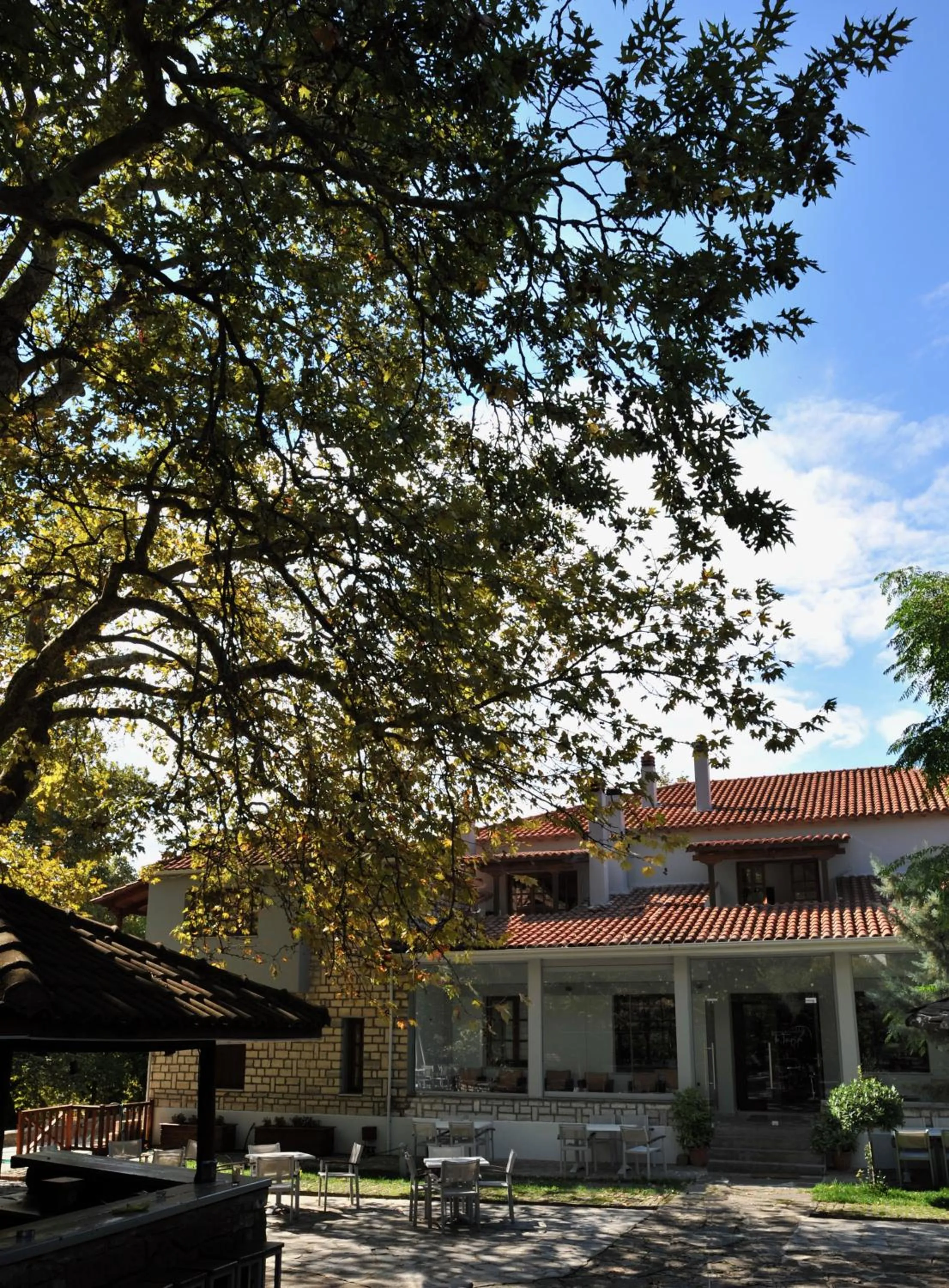 Κonitsa Gefyri hotel