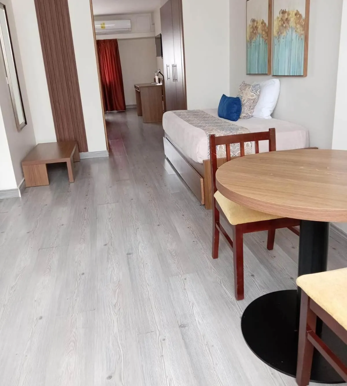 Living room in Hotel Tower House Suites