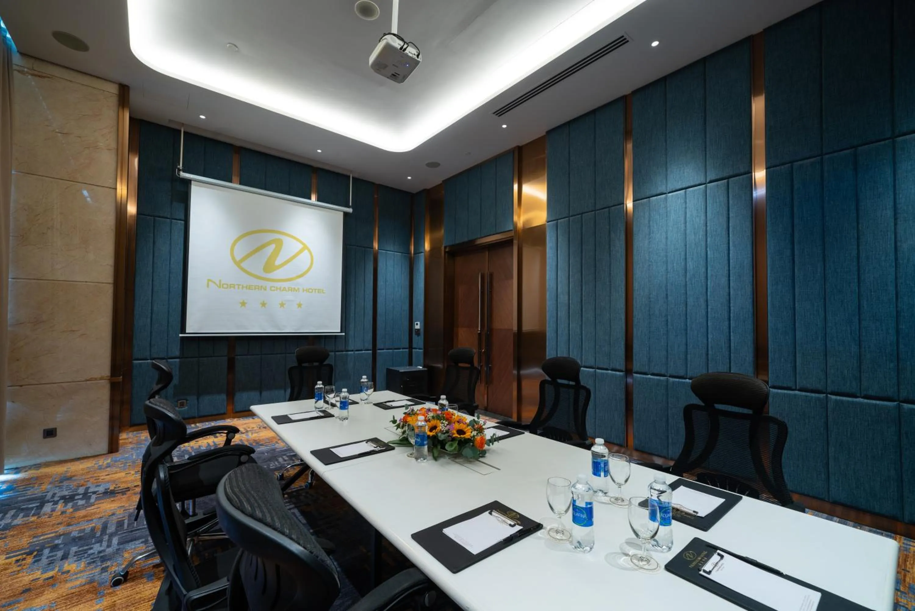 Meeting/conference room in Northern Charm Hotel