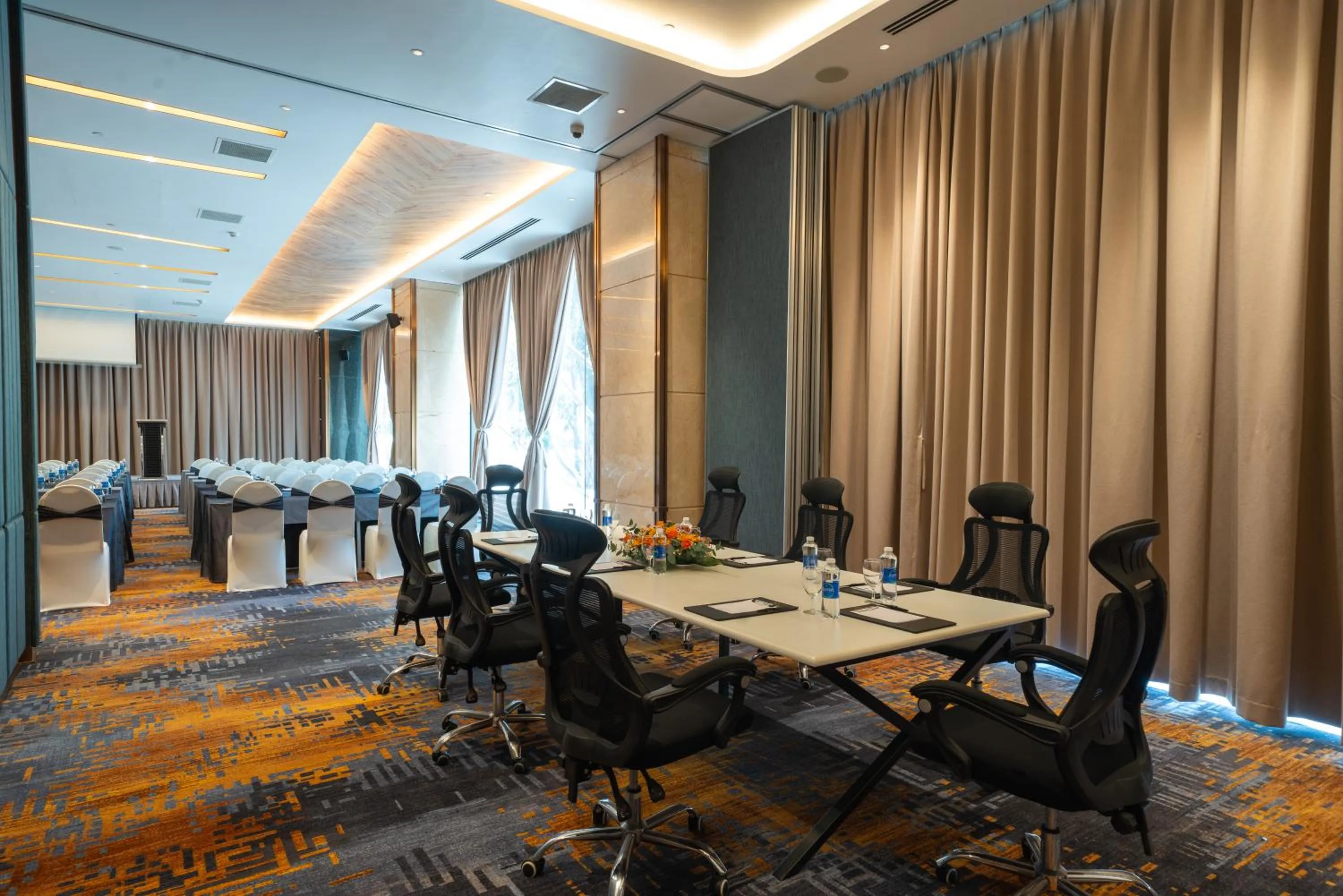 Meeting/conference room in Northern Charm Hotel