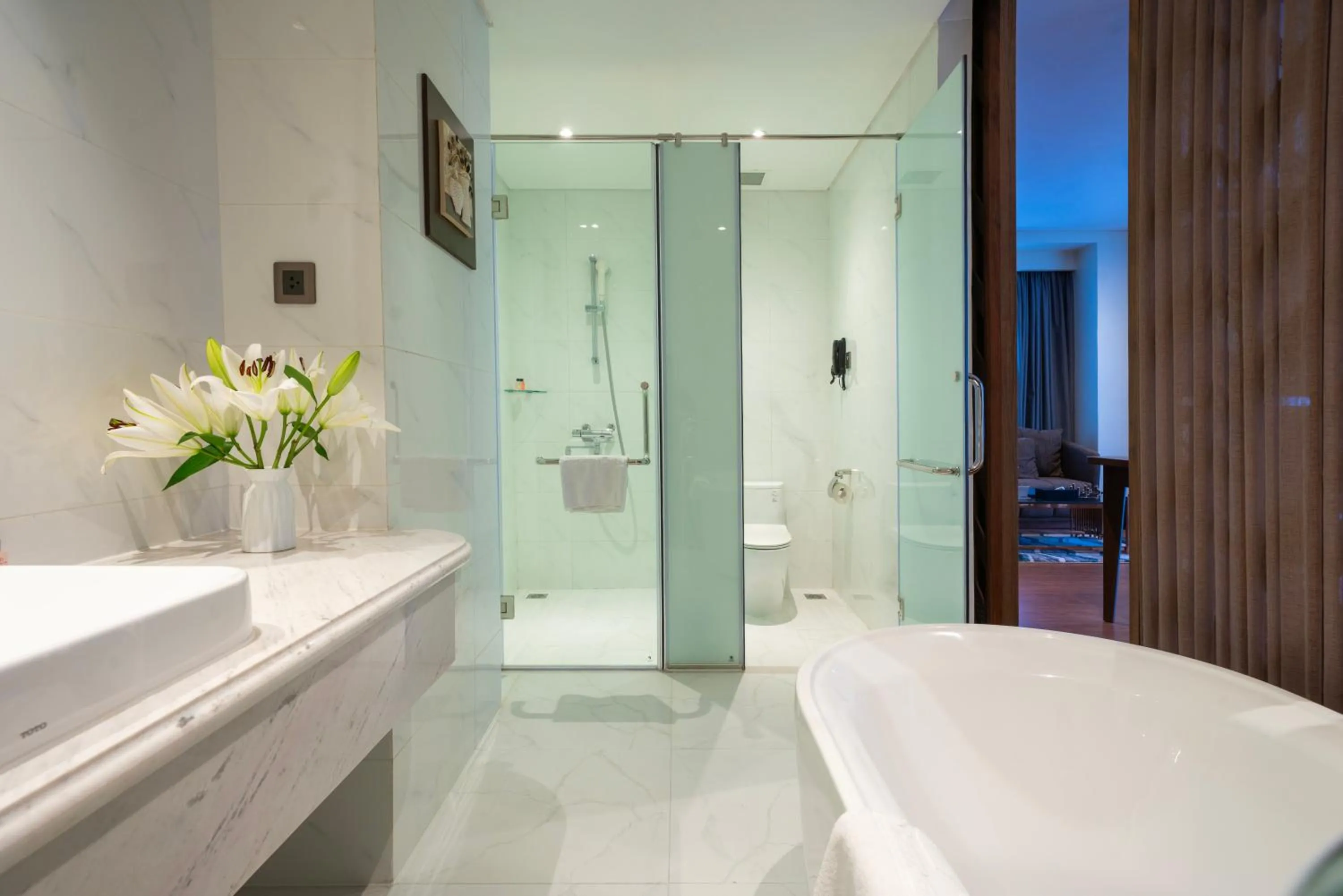 Shower in Northern Charm Hotel