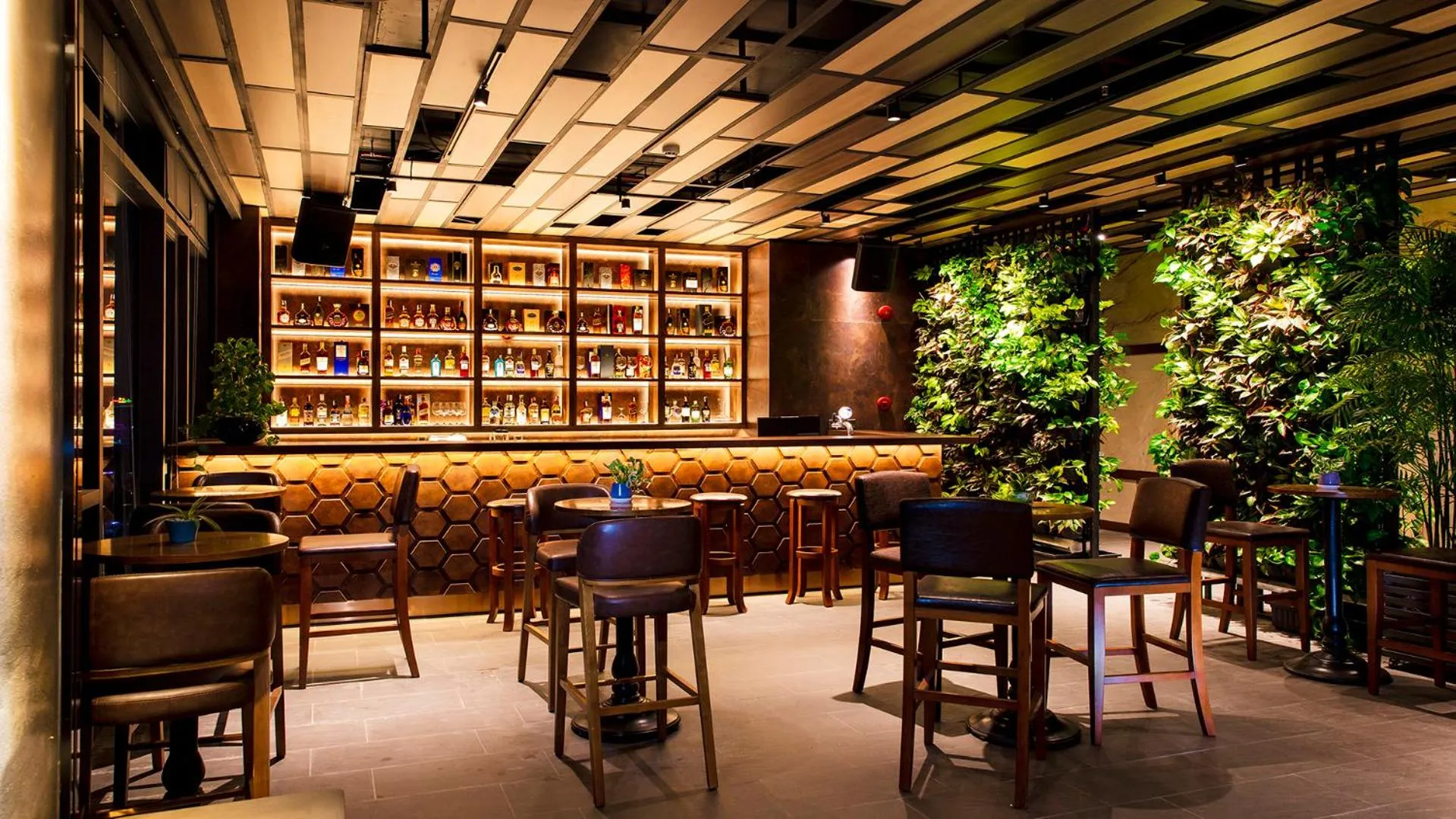 Nightclub / DJ in Northern Charm Hotel