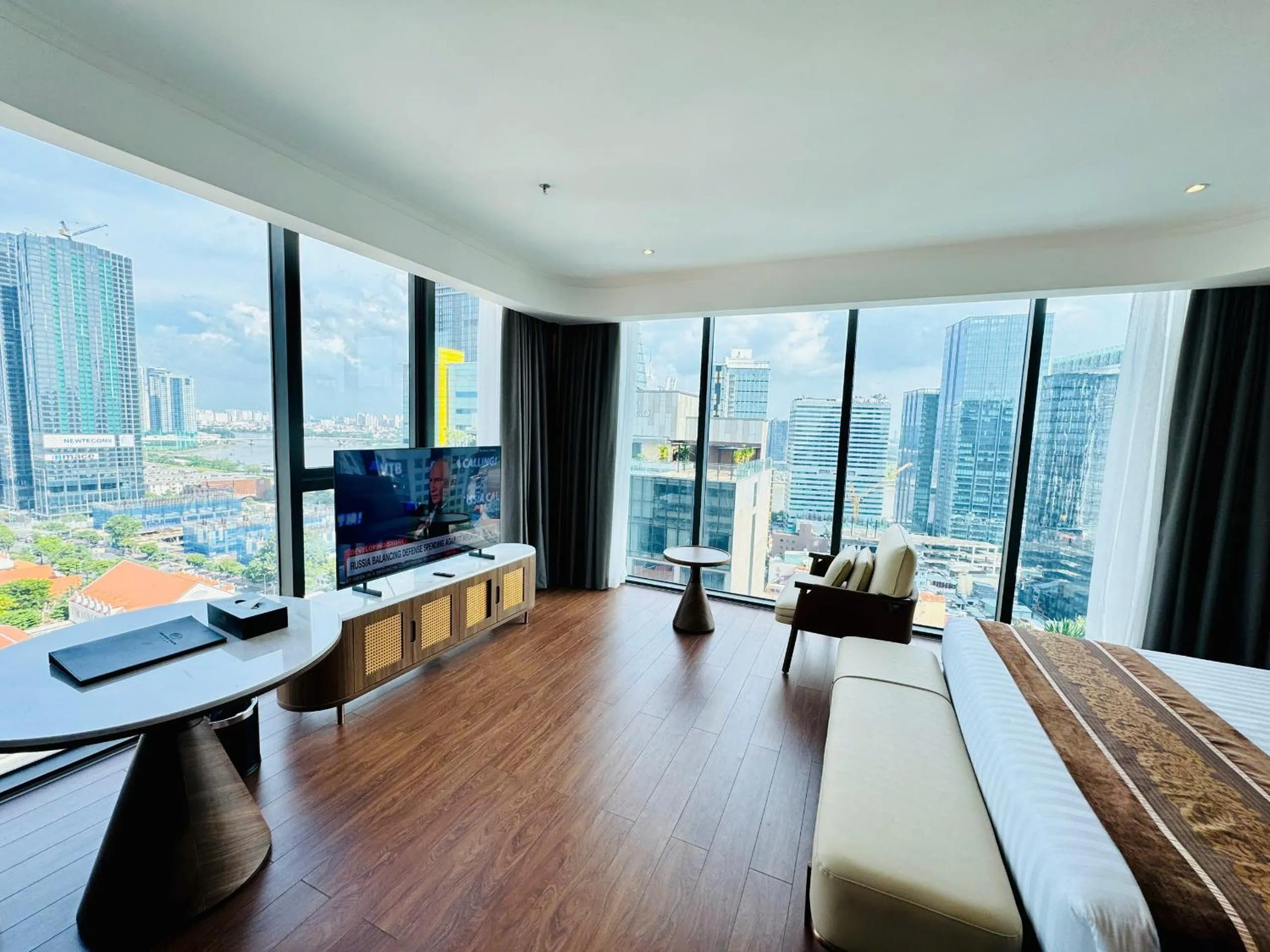 City view, Bed in Northern Charm Hotel