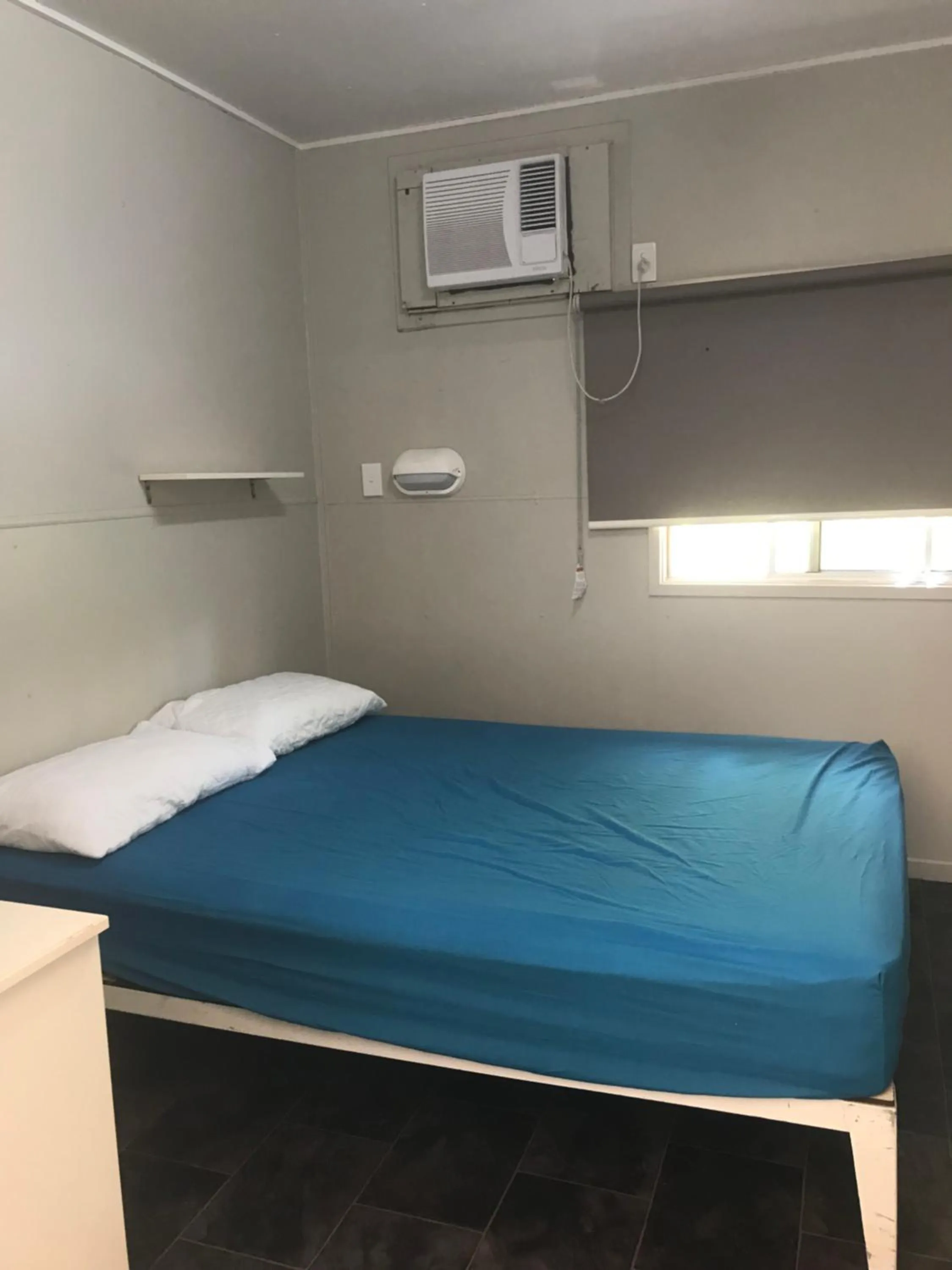 Bed in Kookaburra Holiday Park