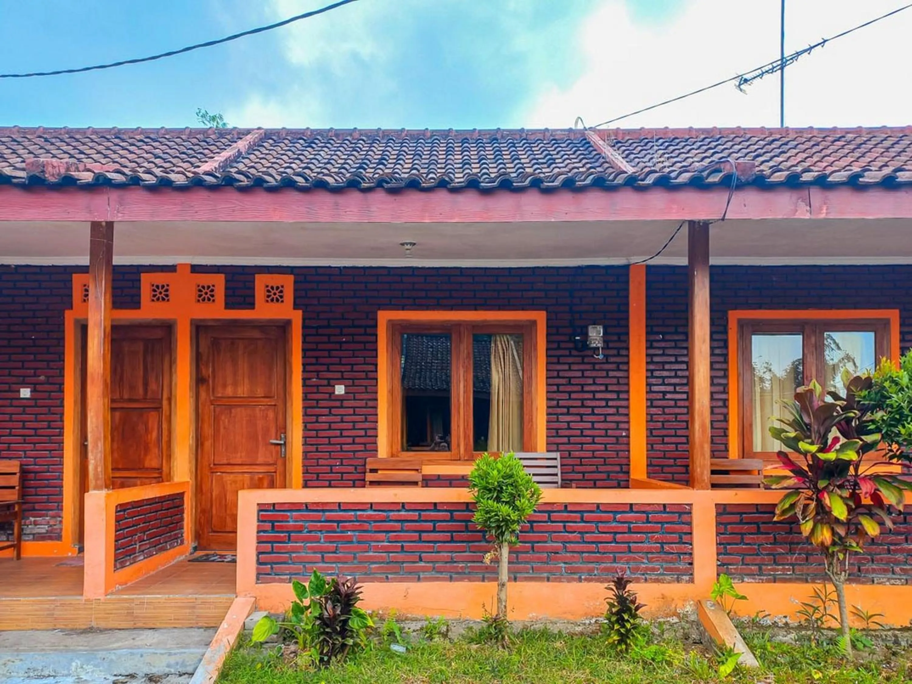 Property building in Villa Kampoeng City Pacet Mitra RedDoorz