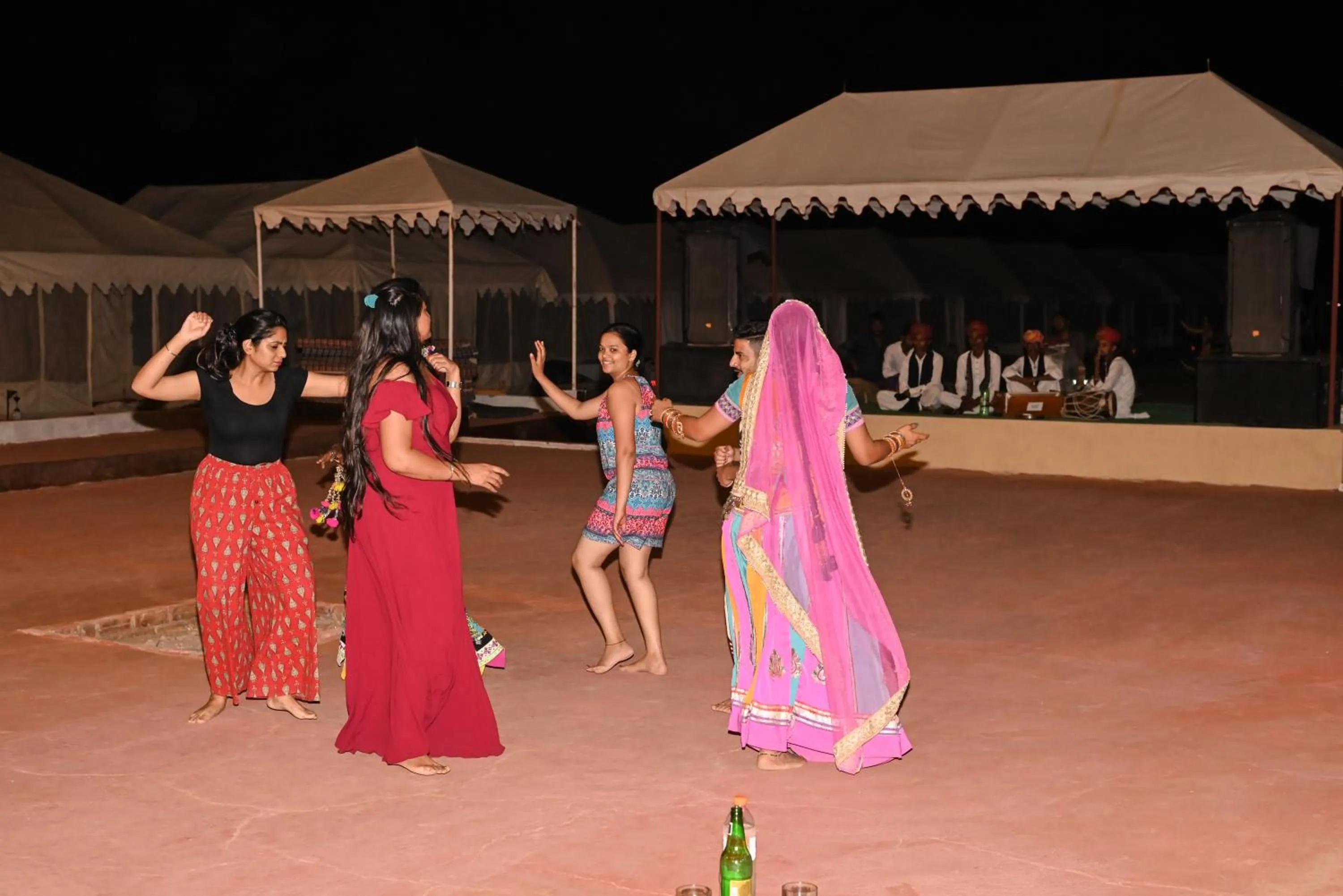 The Captain Desert Camp