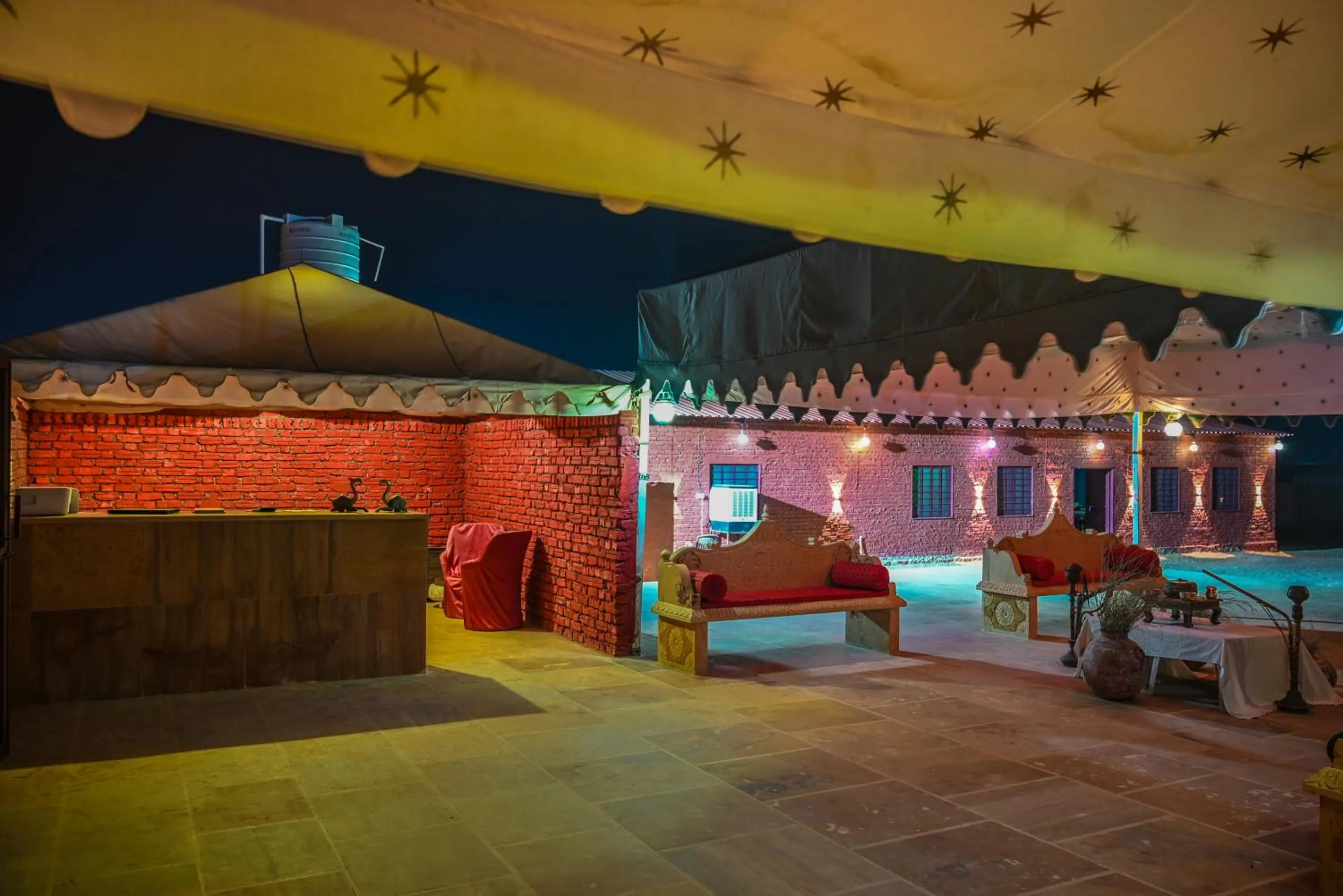 The Captain Desert Camp