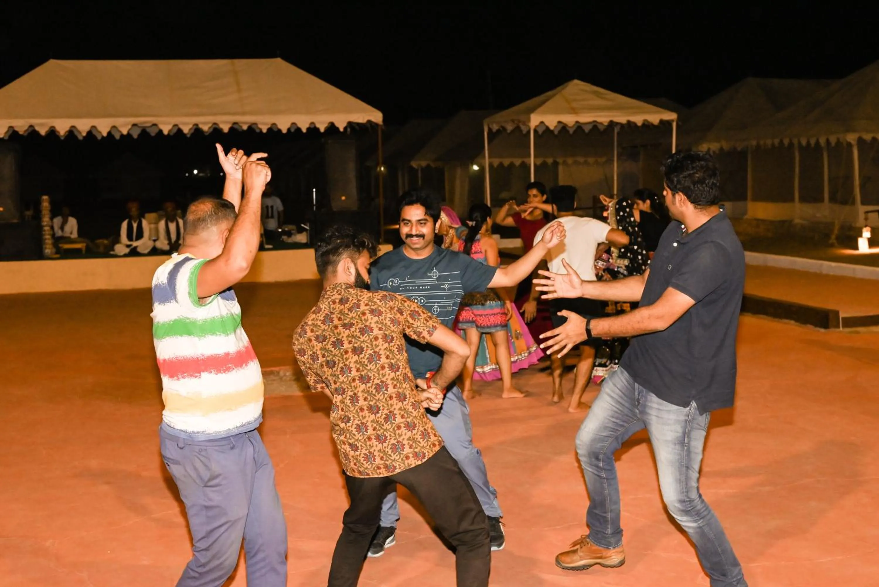 The Captain Desert Camp