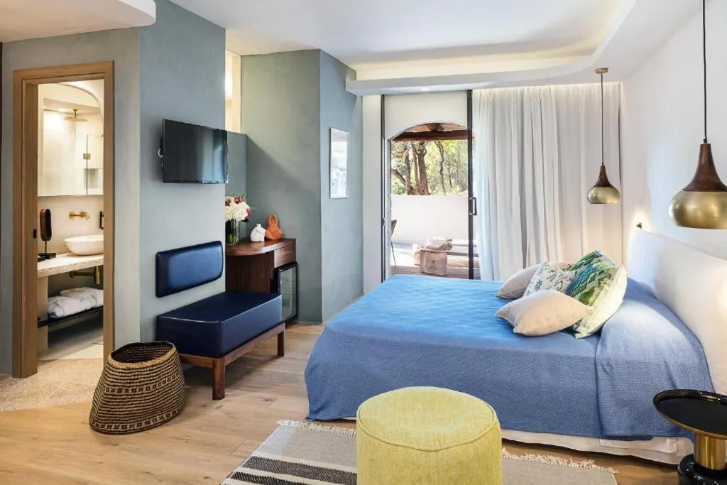 Bed in Hotel delle Rose a Luxury Boutique Hotel