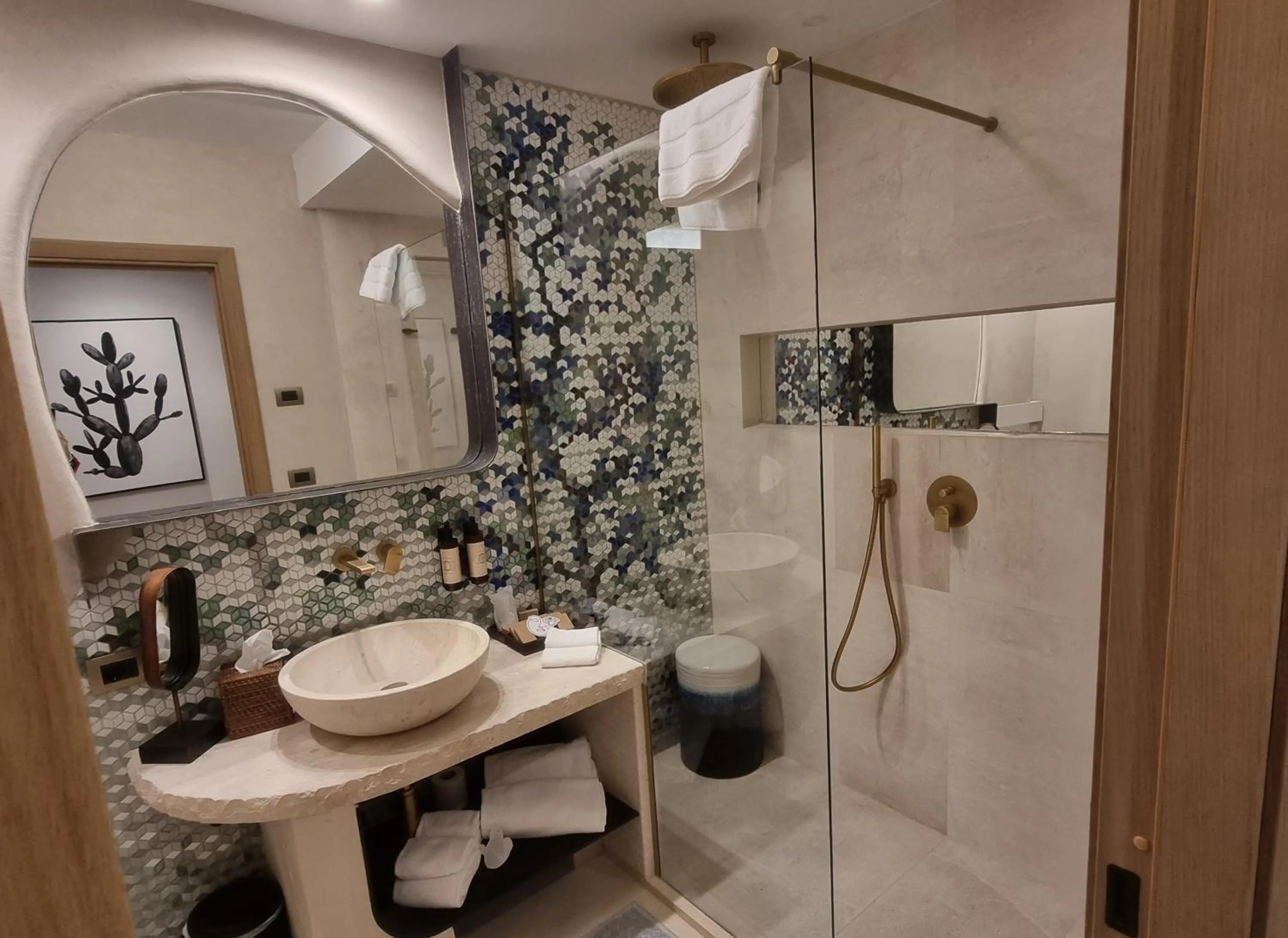 Bathroom in Hotel delle Rose a Luxury Boutique Hotel