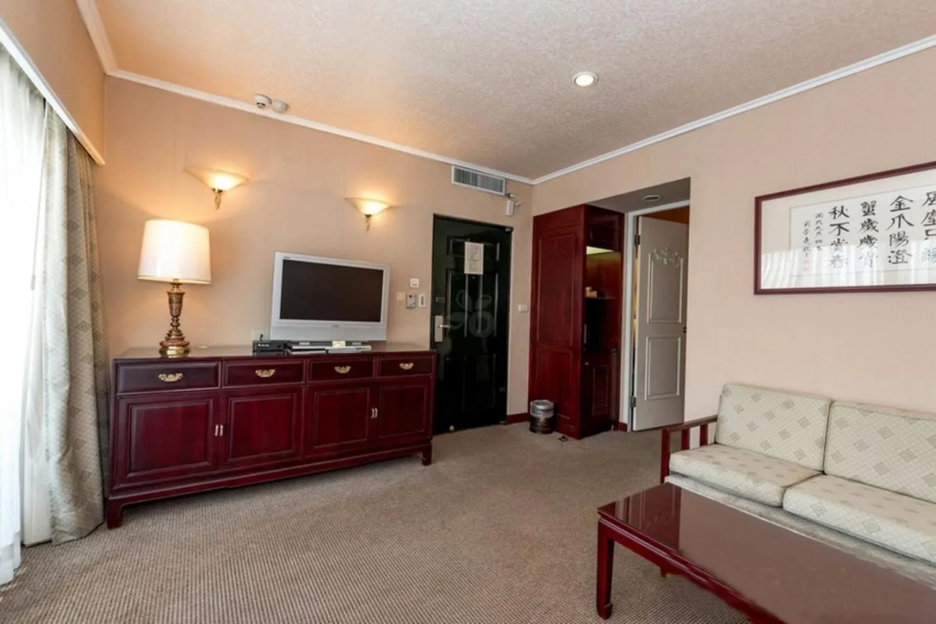 TV and multimedia in First Hotel