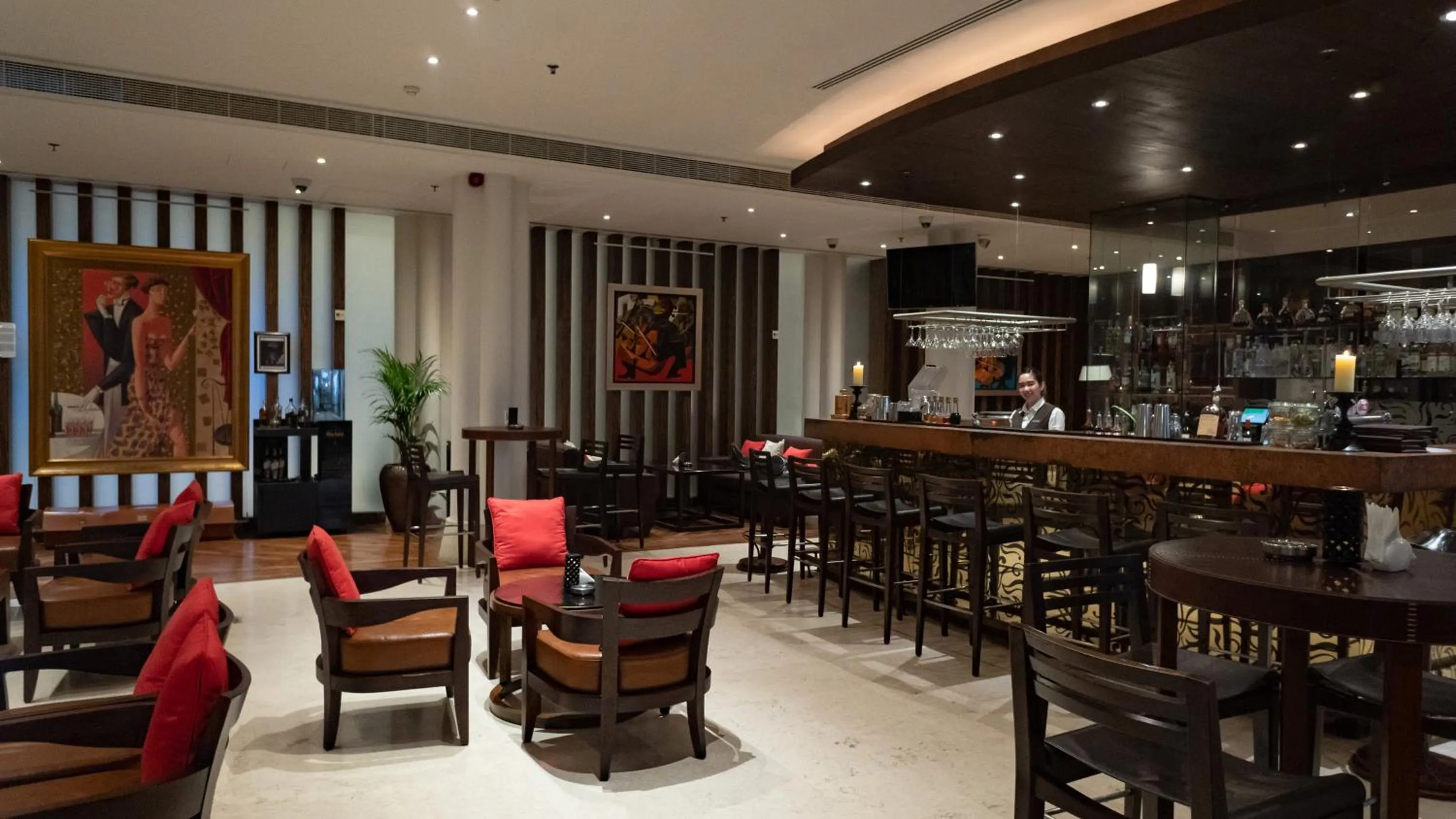 Lounge or bar in Meliá Desert Palm Member of Meliá Collection