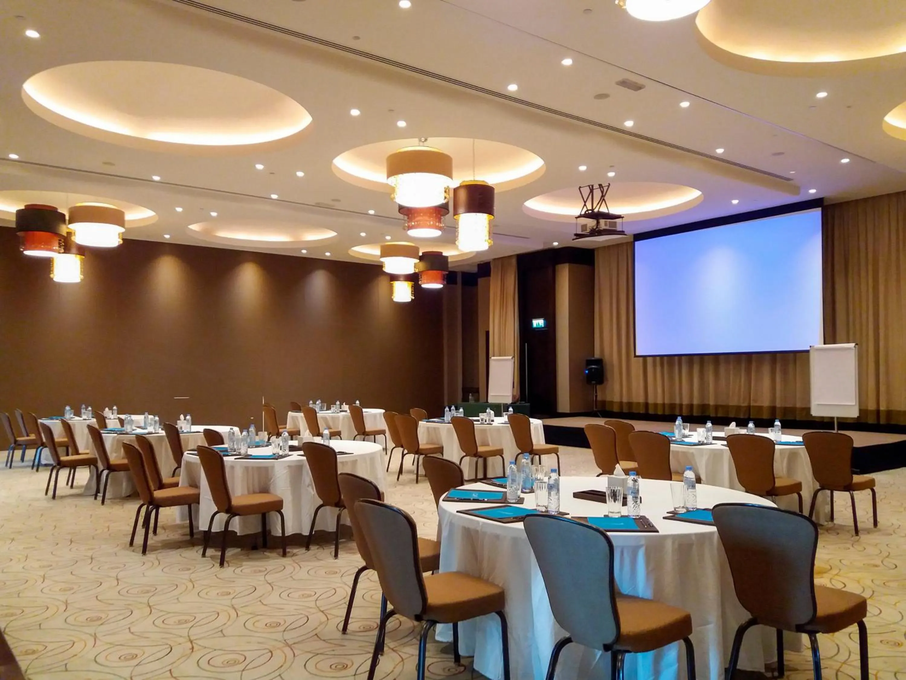 Meeting/conference room in Meliá Desert Palm Member of Meliá Collection