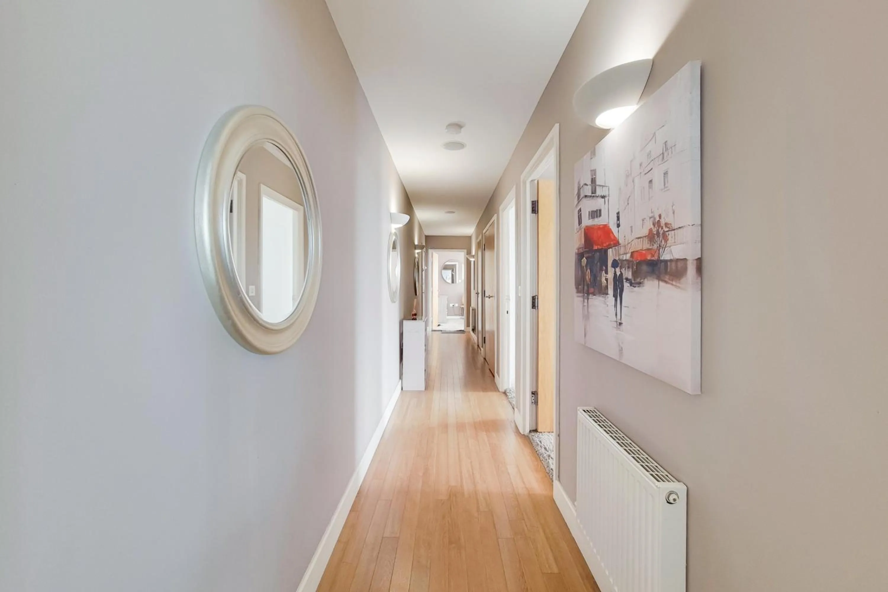 Deluxe three bedroom Apartment by London ExCeL Stays