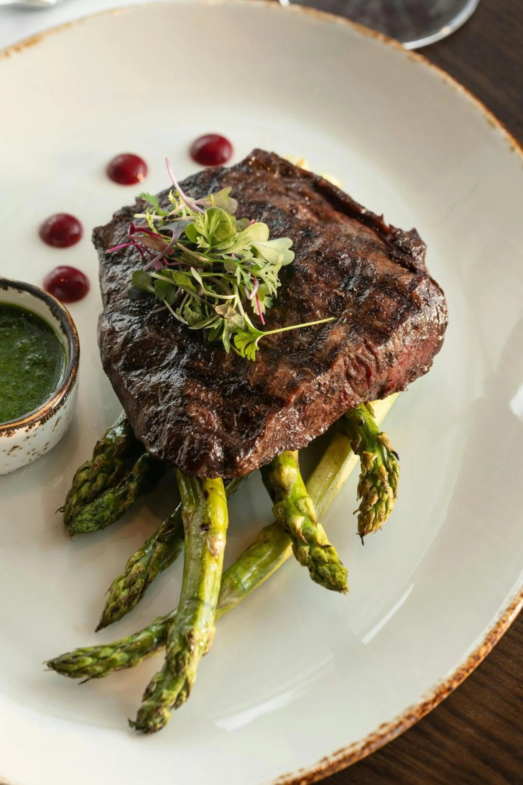 Restaurant/places to eat in Marriott Dallas Uptown