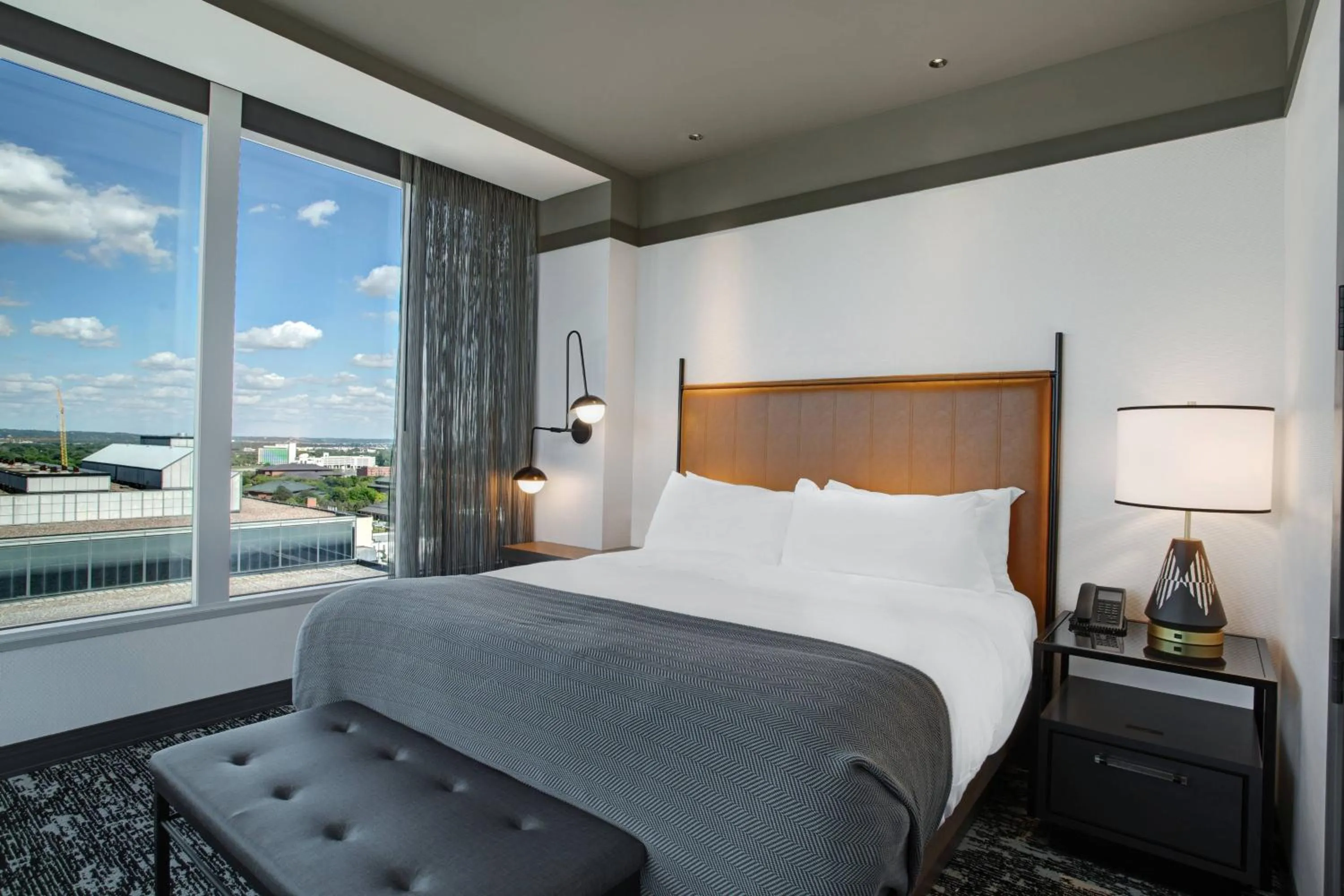 Photo of the whole room, Bed in The Farnam, Autograph Collection