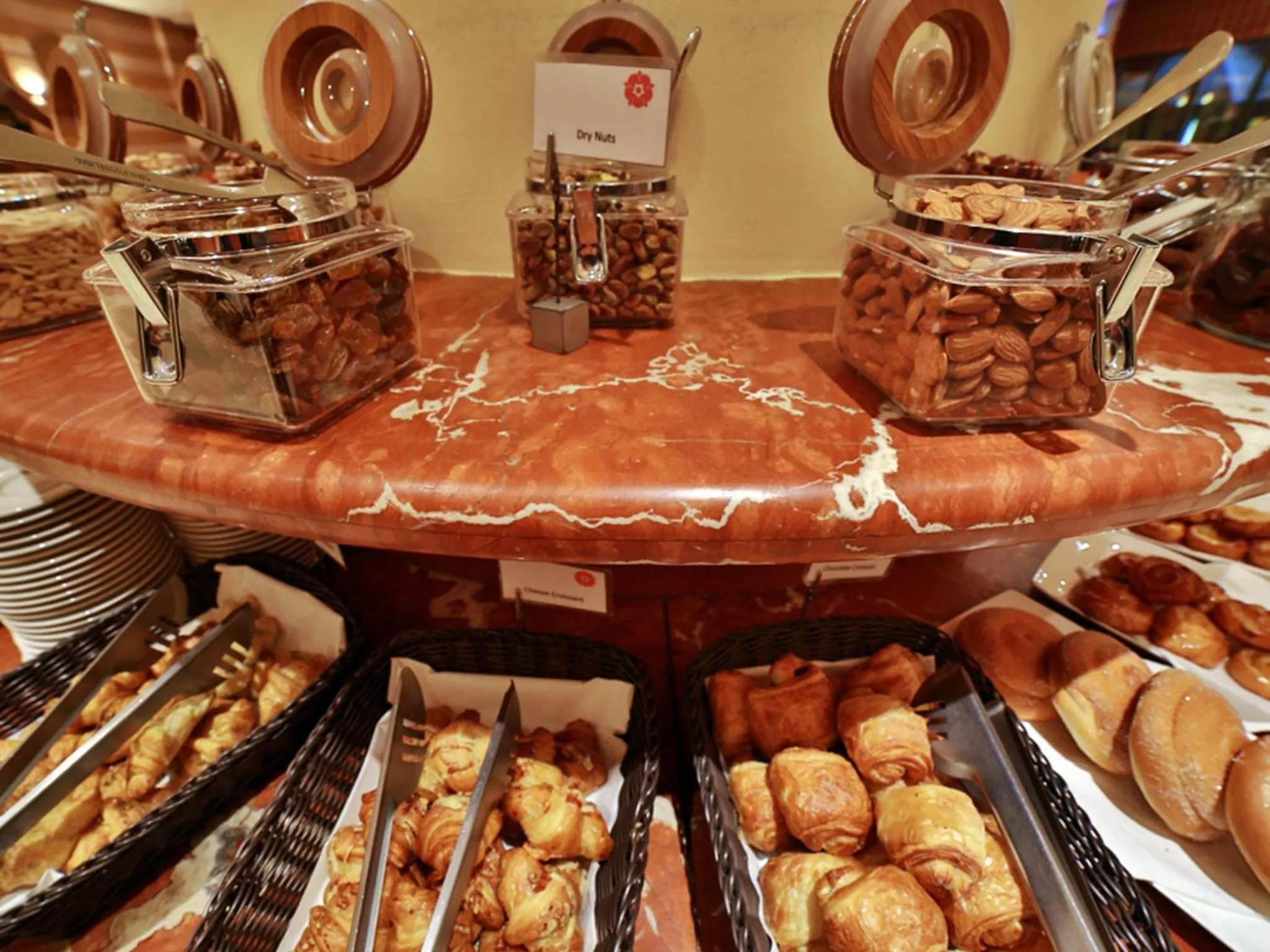 Restaurant/places to eat in Lancaster Tamar Hotel- Hadath