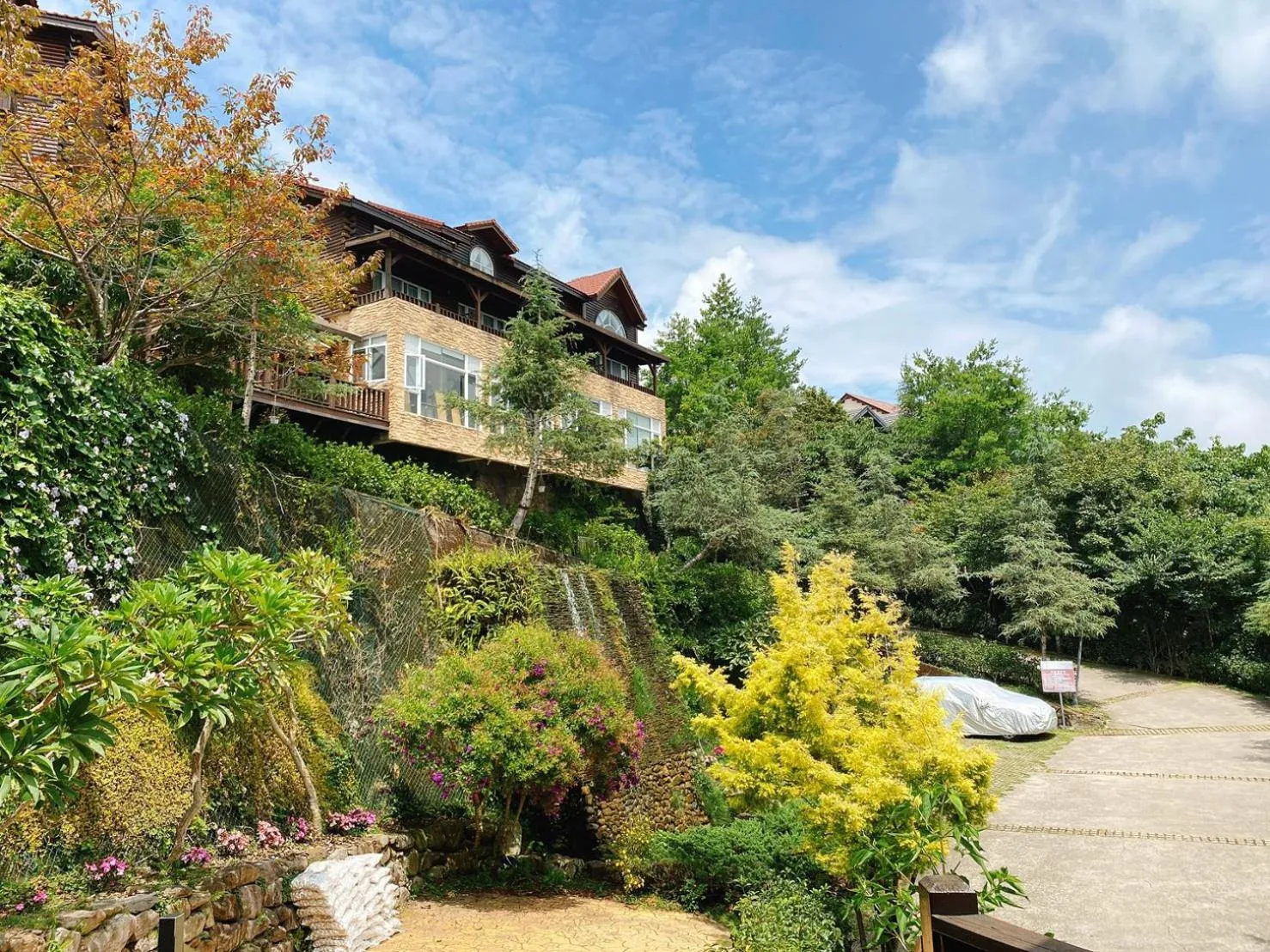 Property building in Ailiga Travel Villa