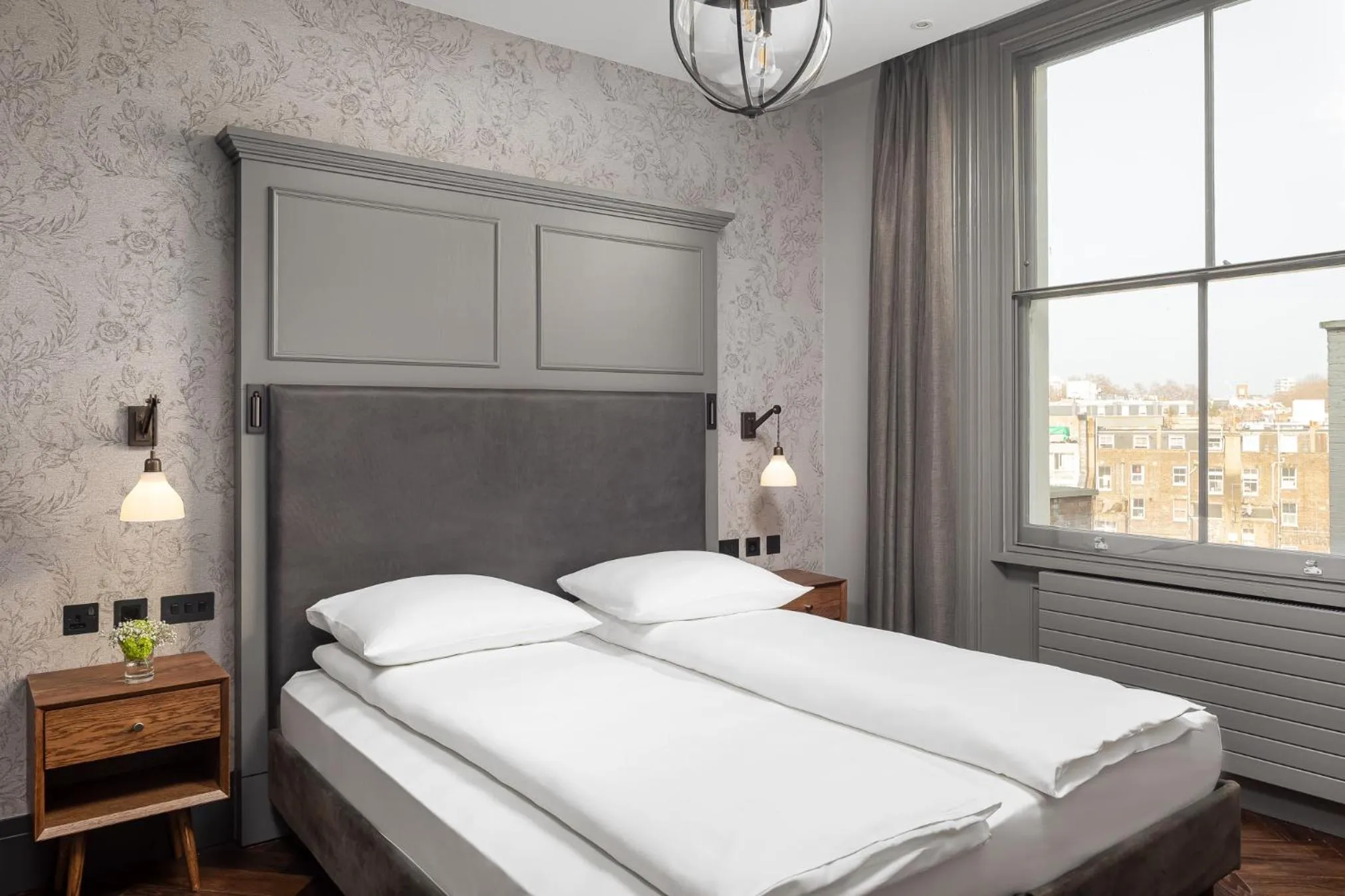 Bedroom, Bed in Hapimag Apartments London