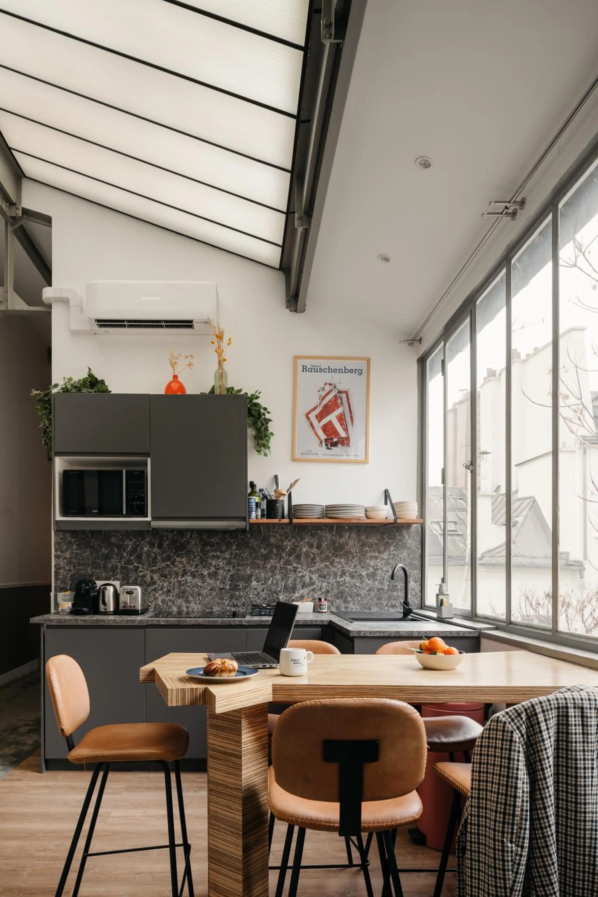 Kitchen or kitchenette in Edgar Suites Martyrs - Loft