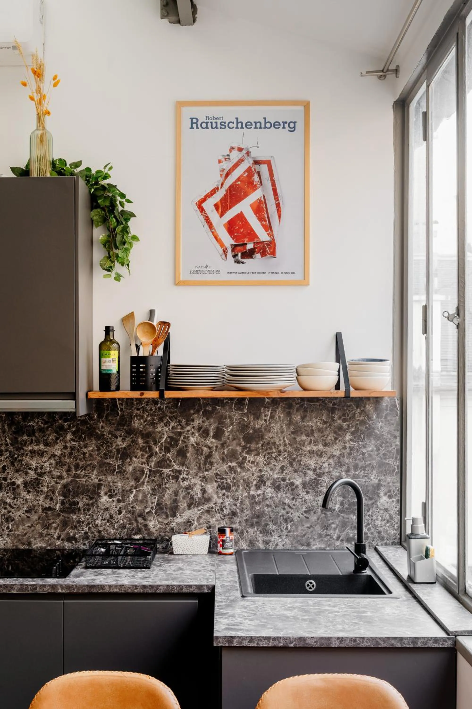 Kitchen or kitchenette in Edgar Suites Martyrs - Loft