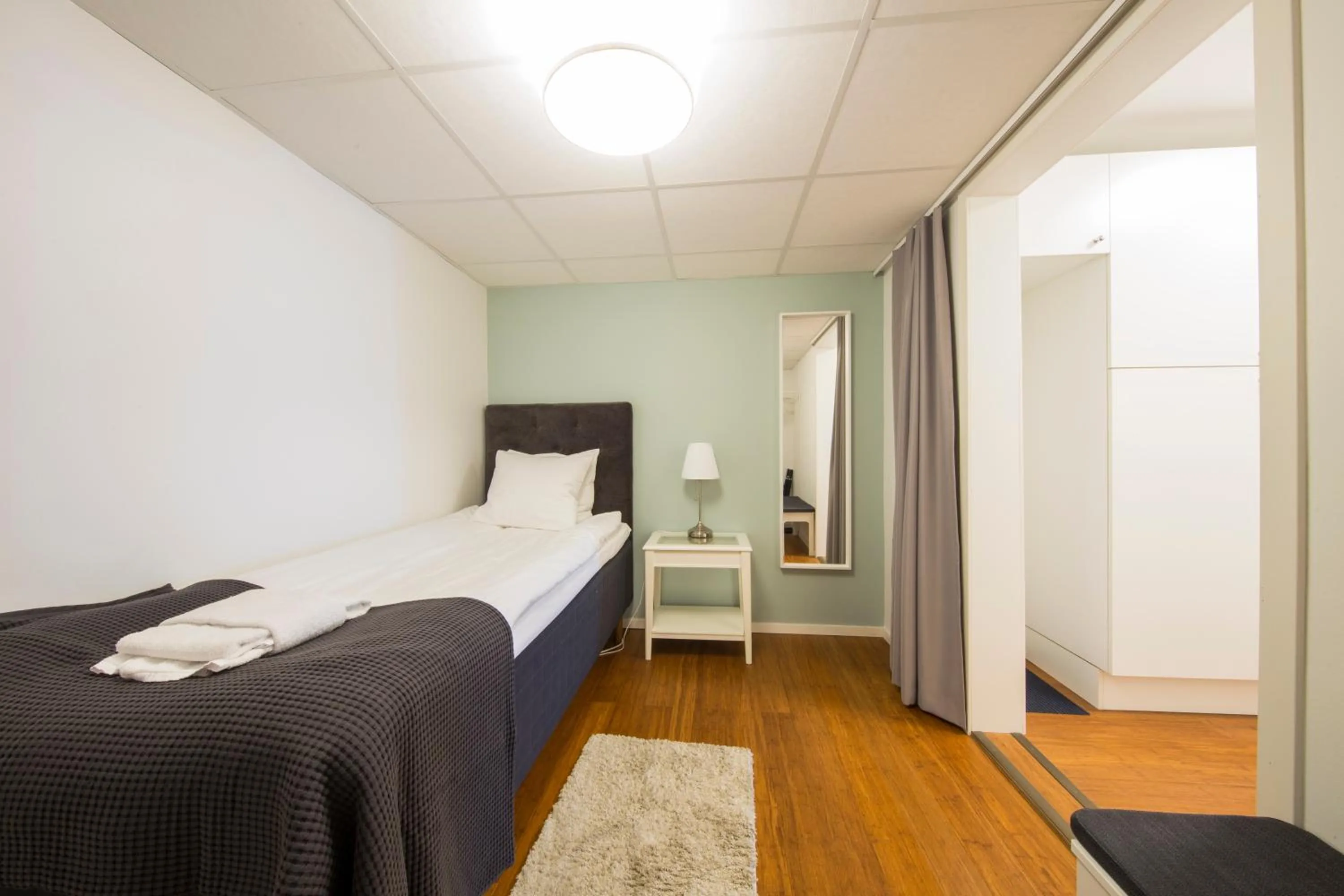 Bedroom, Bed in Continental Apartment Hotel Sollentuna