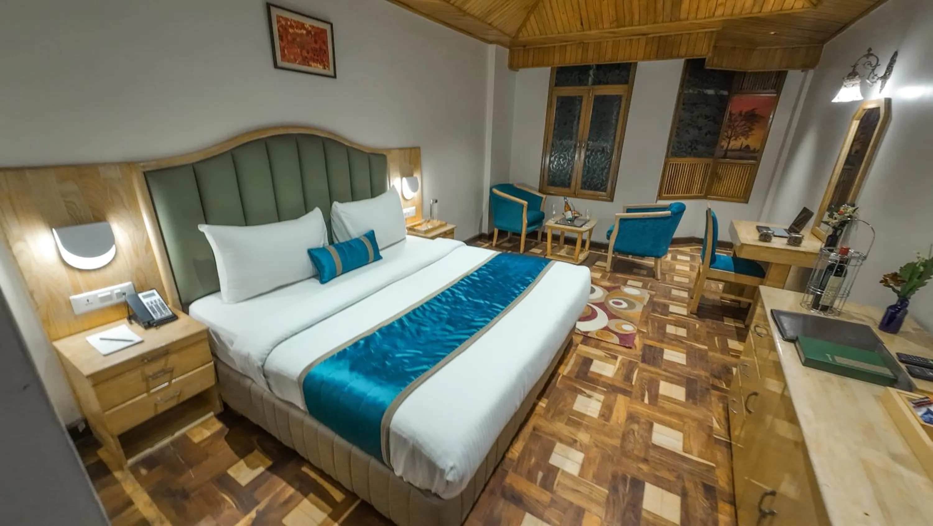 Bed in Bravia Hotel Manali Inn
