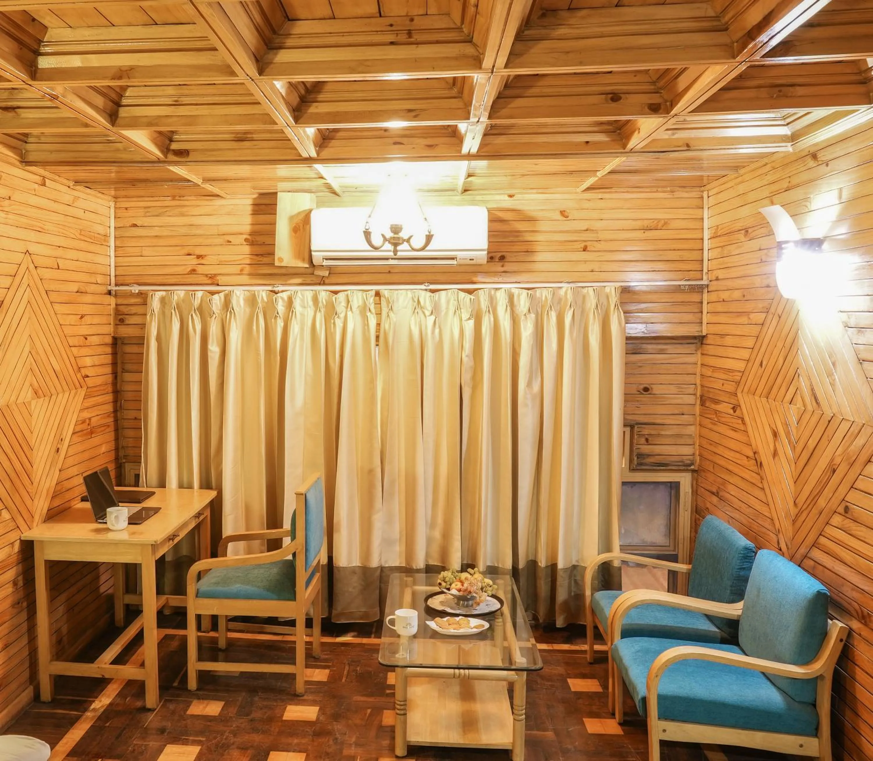 Bravia Hotel Manali Inn