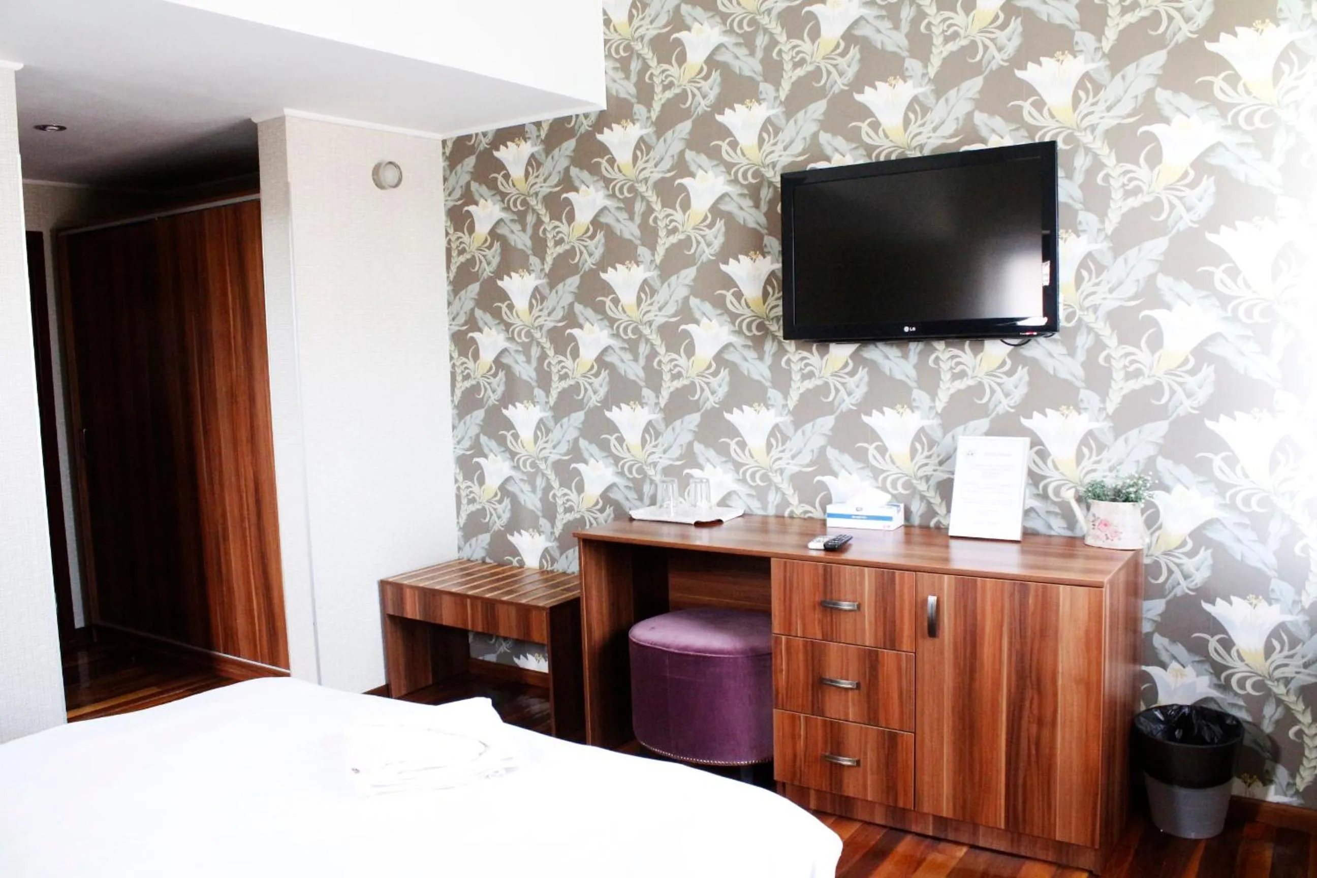 Bedroom, Bed in Hotel Papion