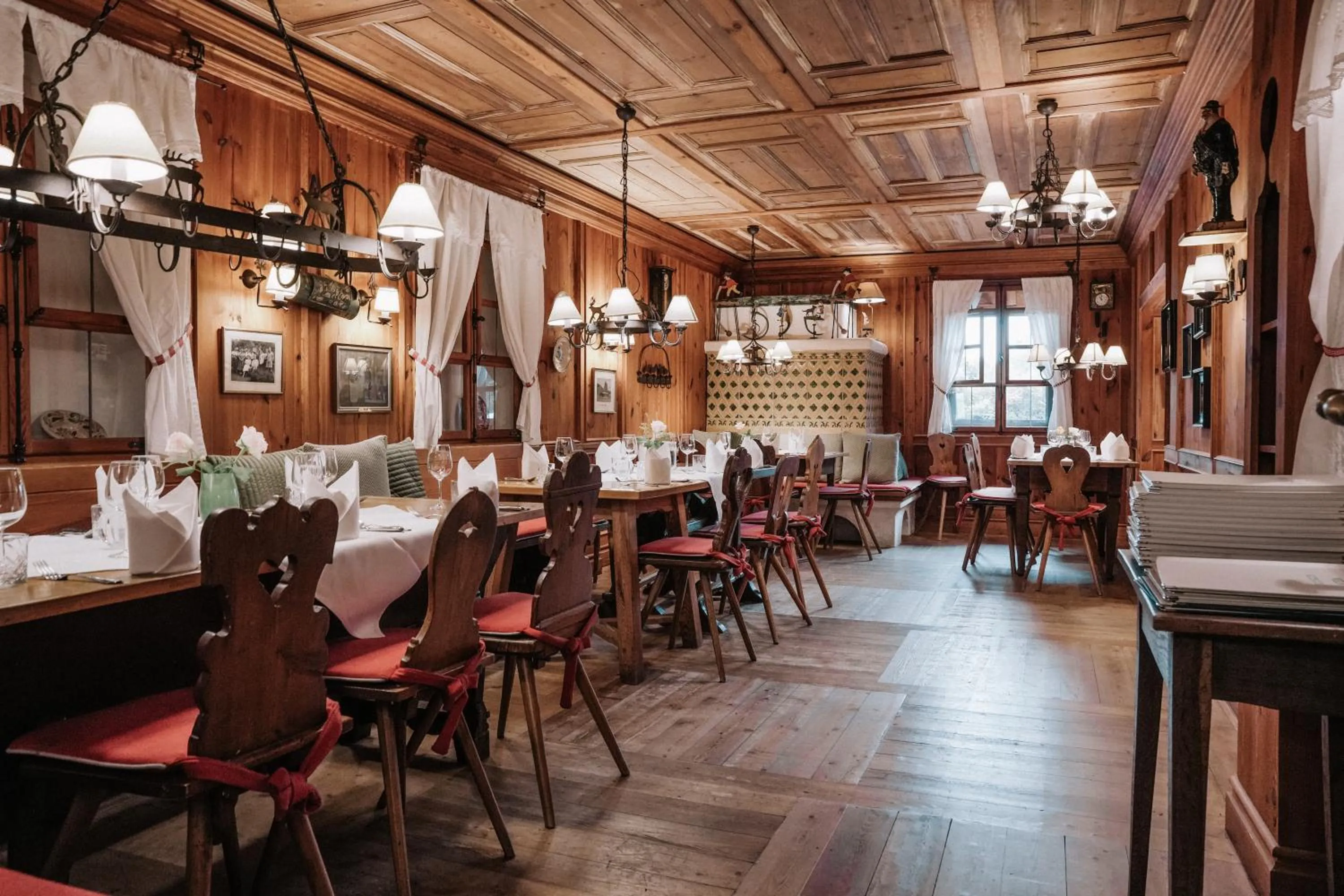 Restaurant/places to eat in Landhotel Waldhaus