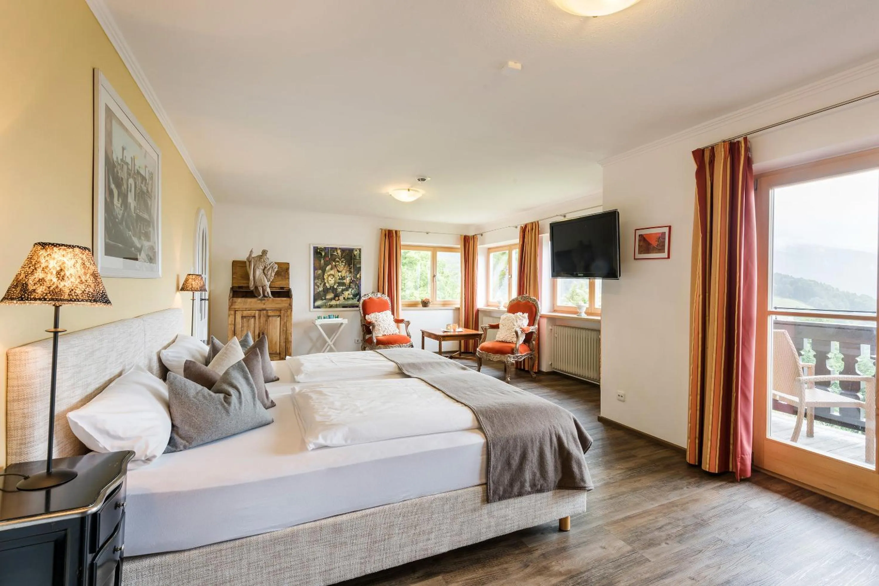 View (from property/room), Bed in Der Westerhof Hotel