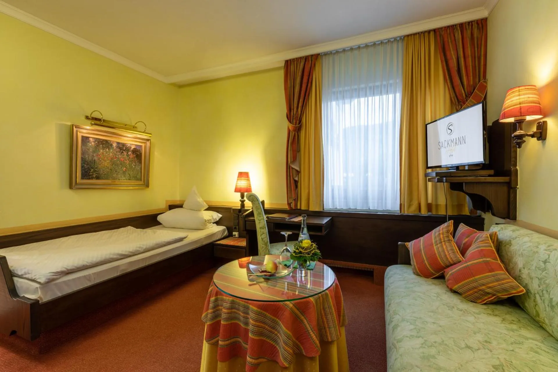 Photo of the whole room, Bed in Sackmann Genuss und Spa Resort