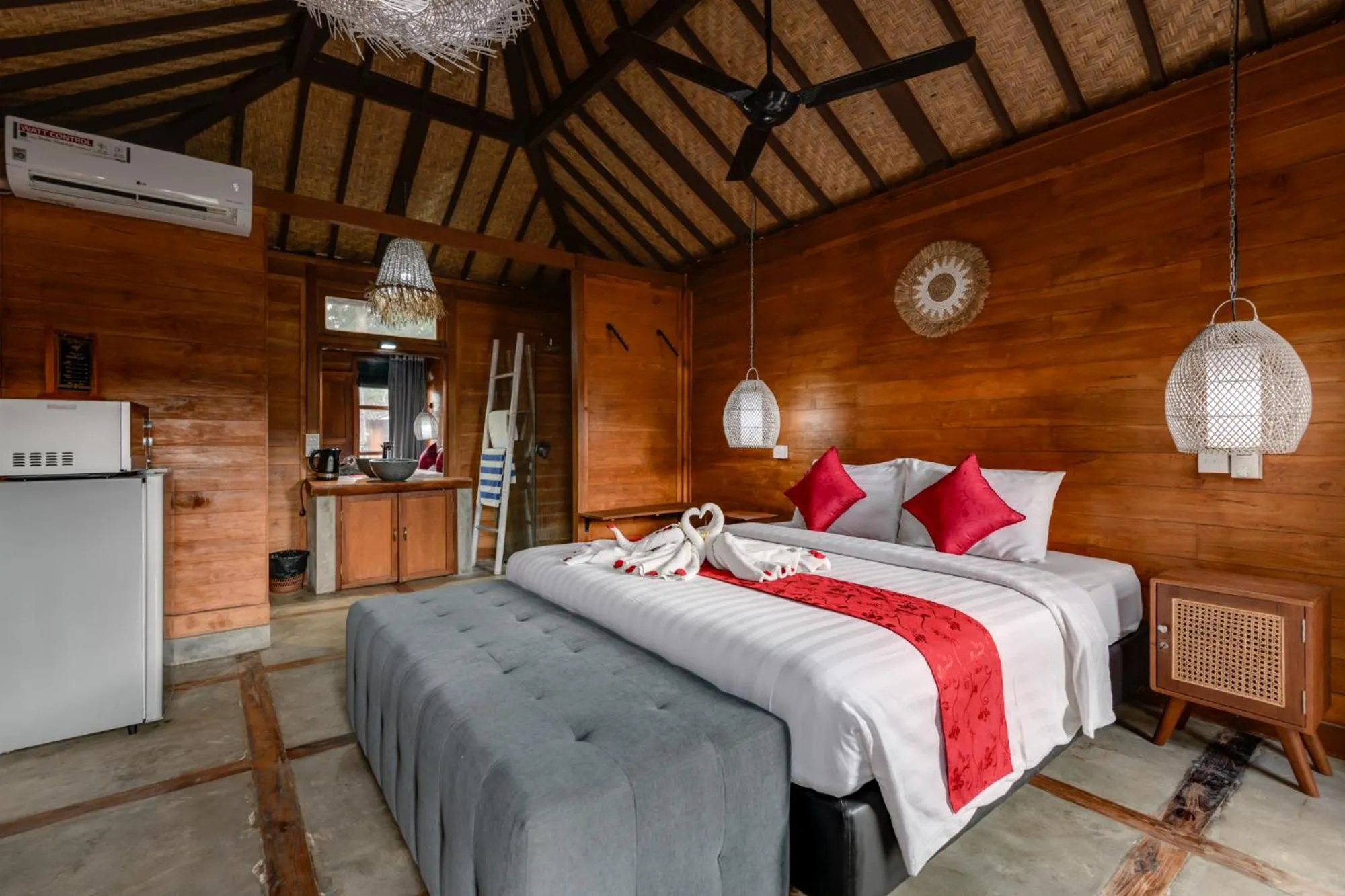Photo of the whole room, Bed in Turtle Villas, Canggu Managed by Manara