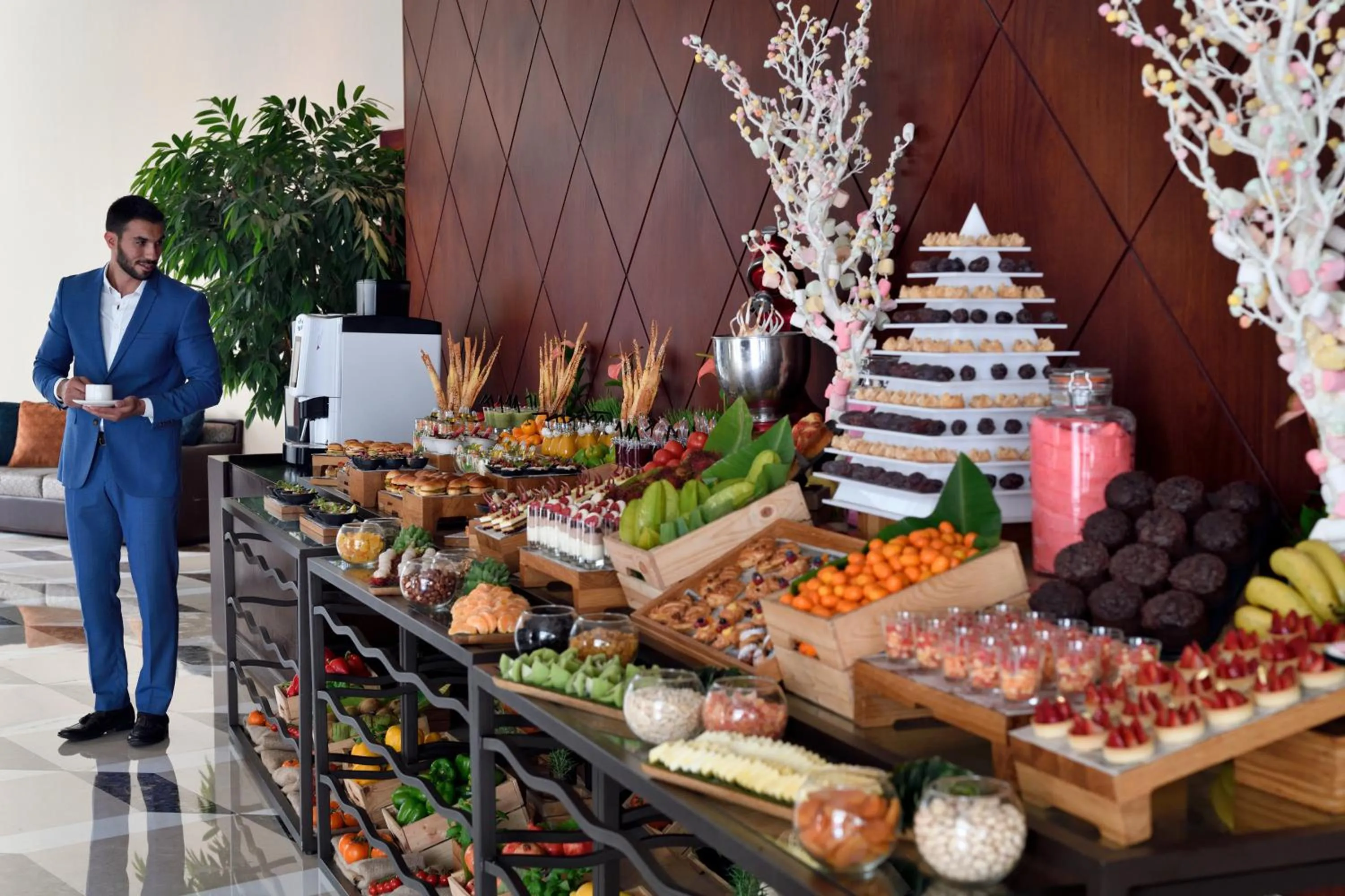 Meeting/conference room in InterContinental Abu Dhabi by IHG